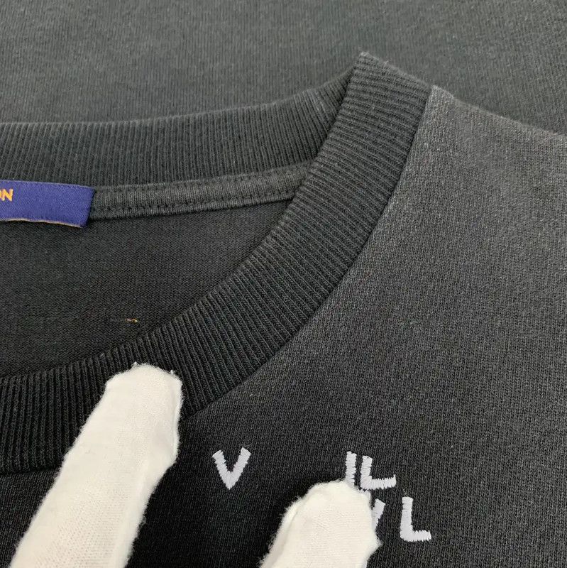 Louis Vuitton Louis Vuitton Black Cotton Men's T-Shirt 0089 Size US L / EU 52-54 / 3 - 8 Thumbnail