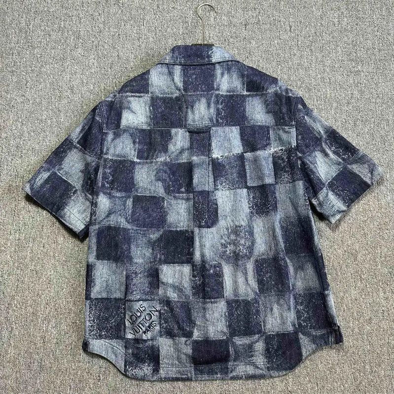 Louis Vuitton Louis Vuitton Men's XL Dark Blue Shirt 0089 Size US XL / EU 56 / 4 - 6 Thumbnail