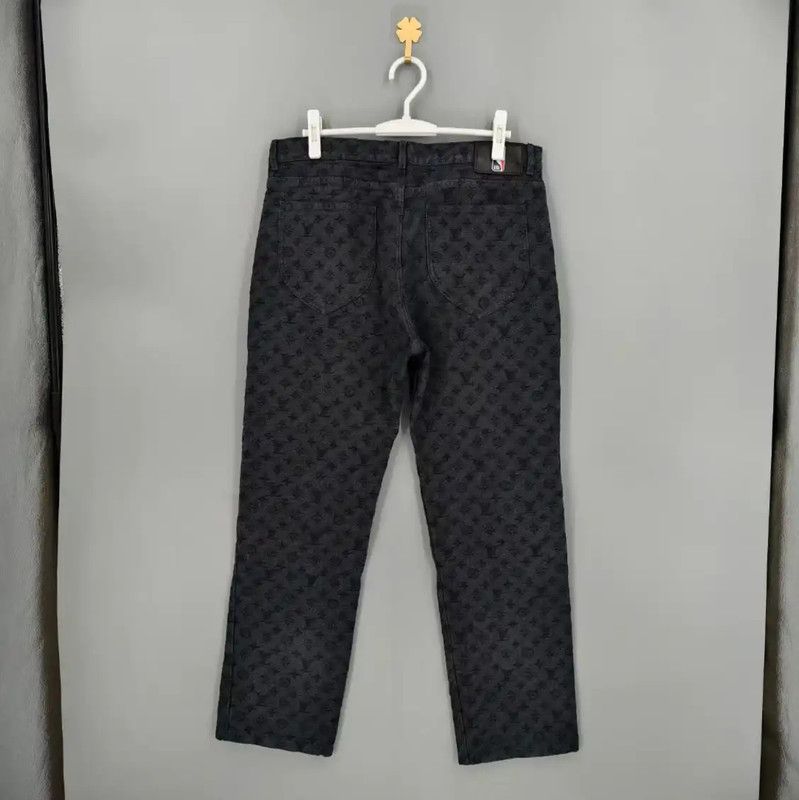 Louis Vuitton Louis Vuitton Black Denim Casual Pants for Men 0089 Size US 36 / EU 52 - 2 Thumbnail