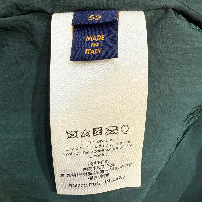 Louis Vuitton Louis Vuitton Men's Hooded Jacket in White 0089 Size US S / EU 44-46 / 1 - 6 Thumbnail