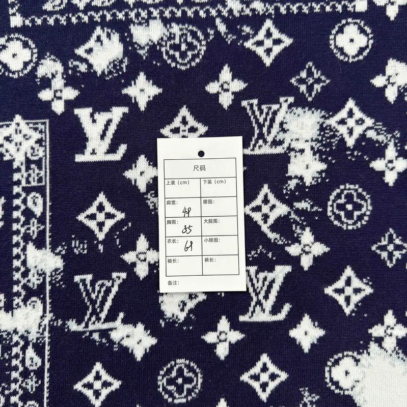 Louis Vuitton Louis Vuitton Men's White Knit Sweater 0089 Size US M / EU 48-50 / 2 - 5 Thumbnail