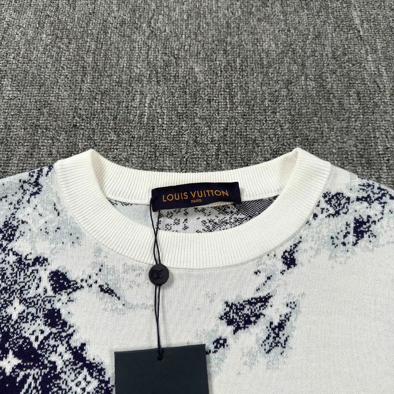 Louis Vuitton Louis Vuitton Men's White Knit Sweater 0089 Size US M / EU 48-50 / 2 - 3 Thumbnail