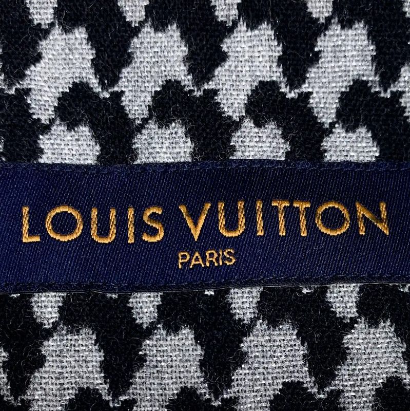 Louis Vuitton Louis Vuitton Men's Black Wool Shirt XL Size 0089 Size US XL / EU 56 / 4 - 5 Thumbnail