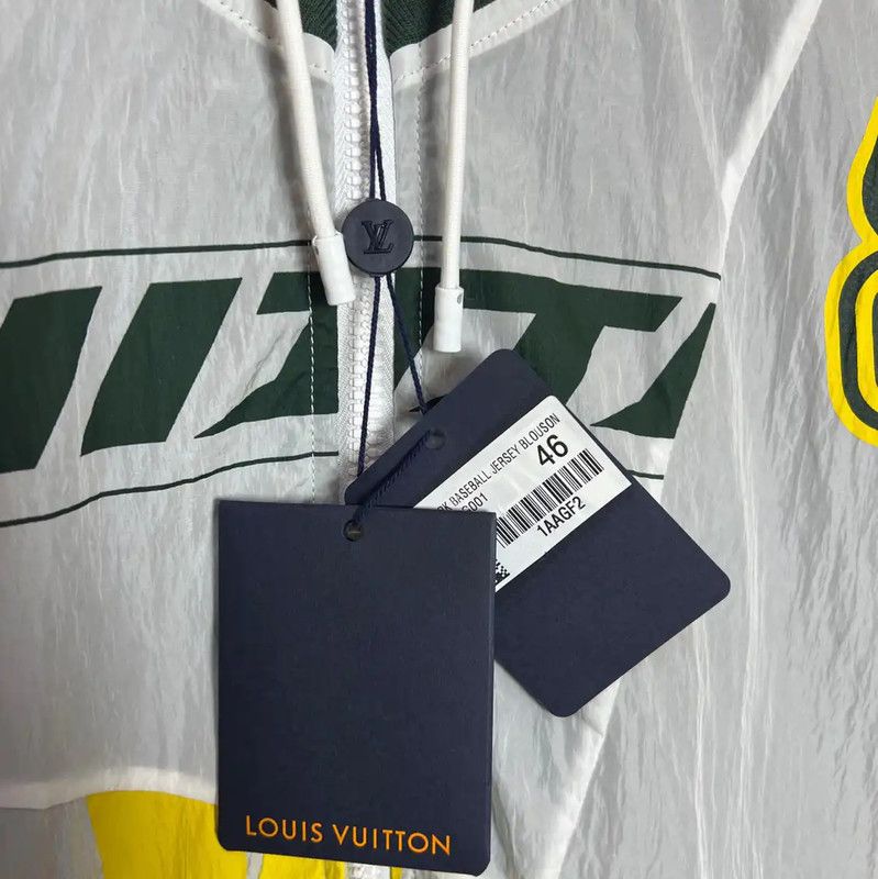 Louis Vuitton Louis Vuitton Green Nylon Hooded Jacket 0089 Size US M / EU 48-50 / 2 - 3 Thumbnail