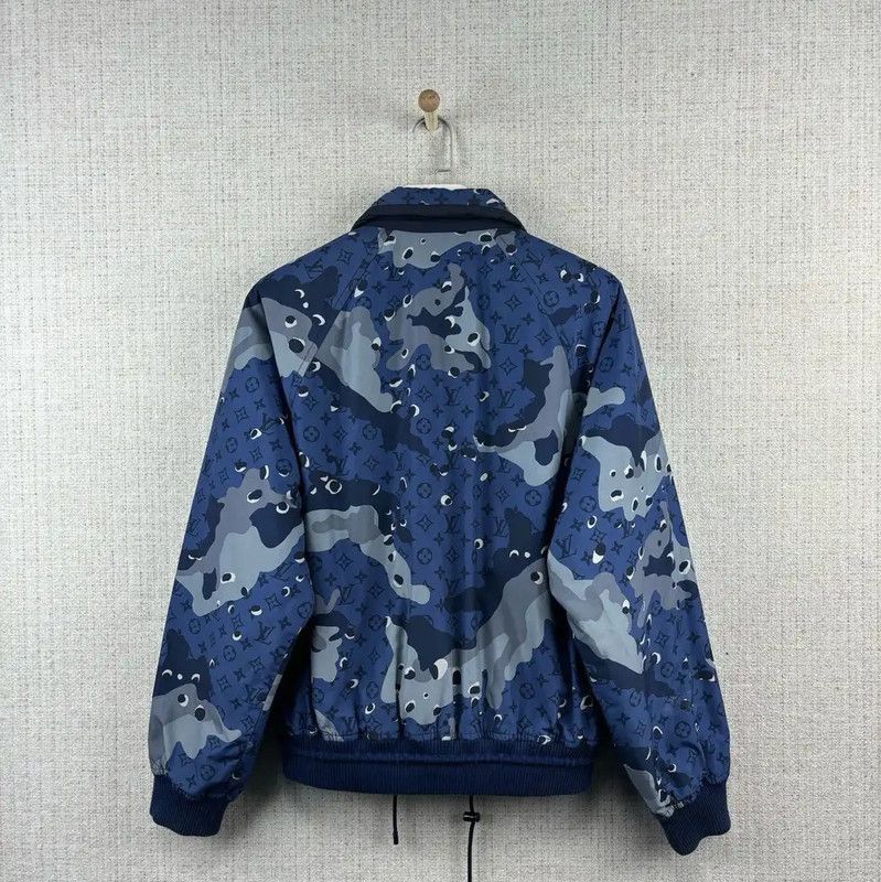 Louis Vuitton Louis Vuitton Men's Navy Camouflage Winter Jacket 0089 Size US M / EU 48-50 / 2 - 4 Thumbnail