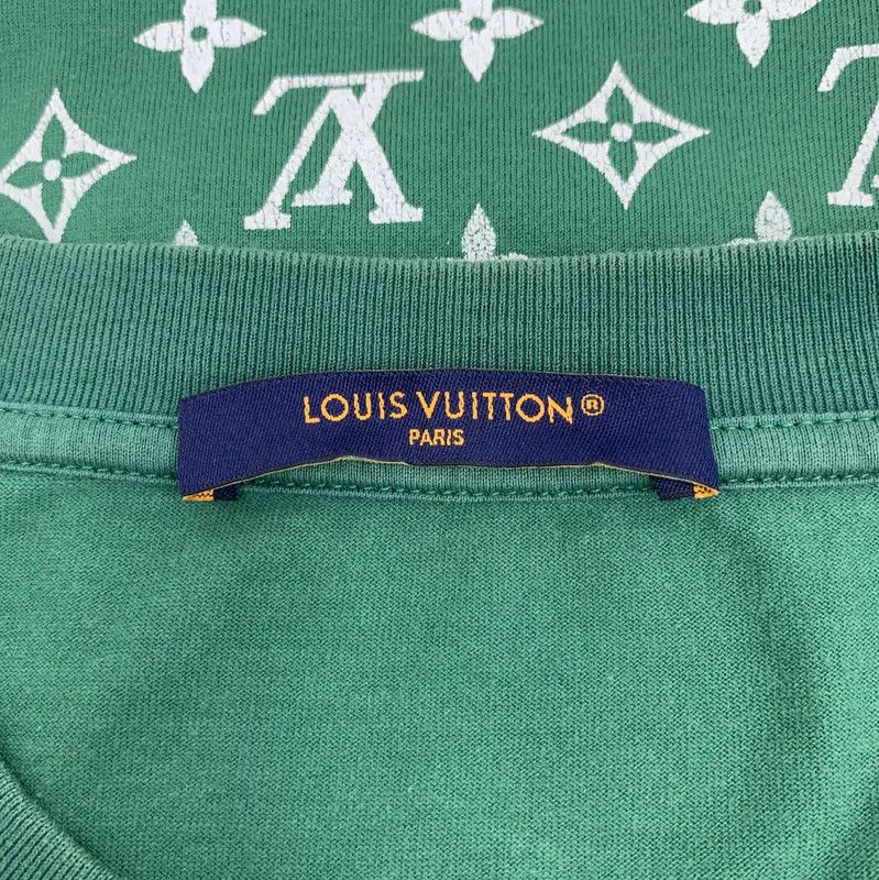Louis Vuitton Louis Vuitton Green Cotton Men's T-Shirt 0089 Size US L / EU 52-54 / 3 - 5 Thumbnail