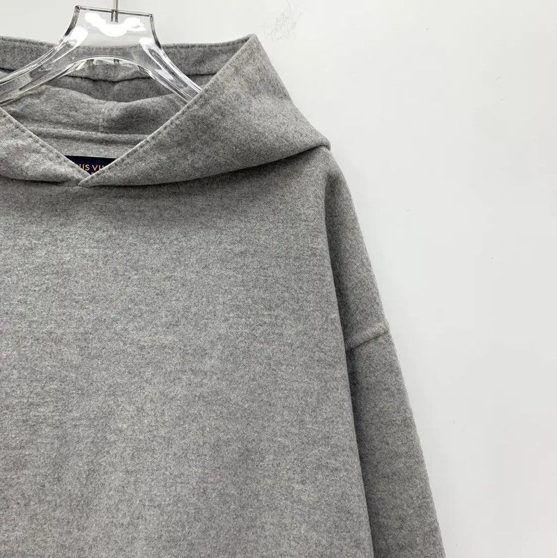 Louis Vuitton Louis Vuitton Gray Wool Men's Hoodie 0089 Size US L / EU 52-54 / 3 - 3 Thumbnail