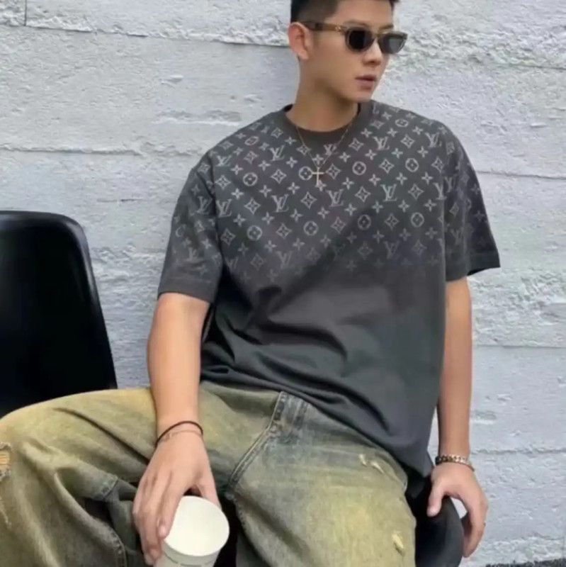 Louis Vuitton Louis Vuitton Green Cotton Men's T-Shirt XL 0089 Size US XL / EU 56 / 4 - 9 Thumbnail