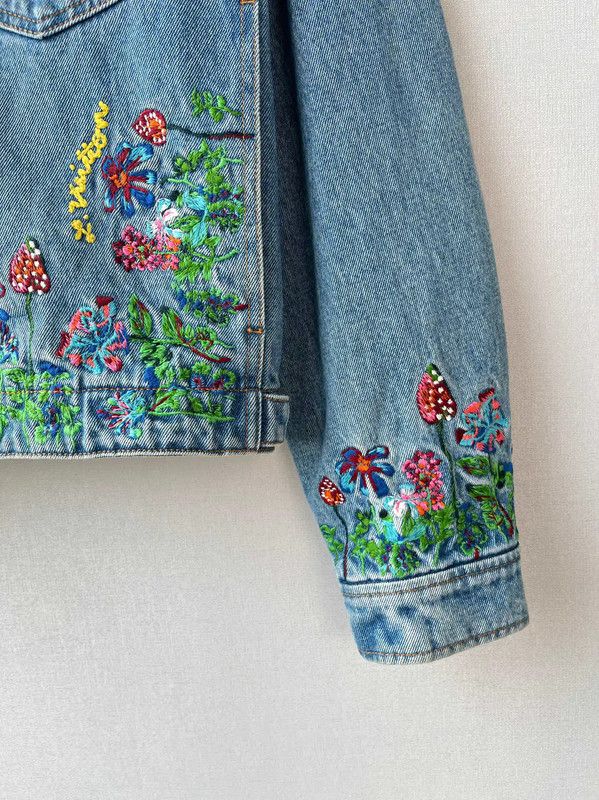 Louis Vuitton Louis Vuitton Blue Floral Embroidered Denim Jacket 0089 Size US S / EU 44-46 / 1 - 7 Thumbnail