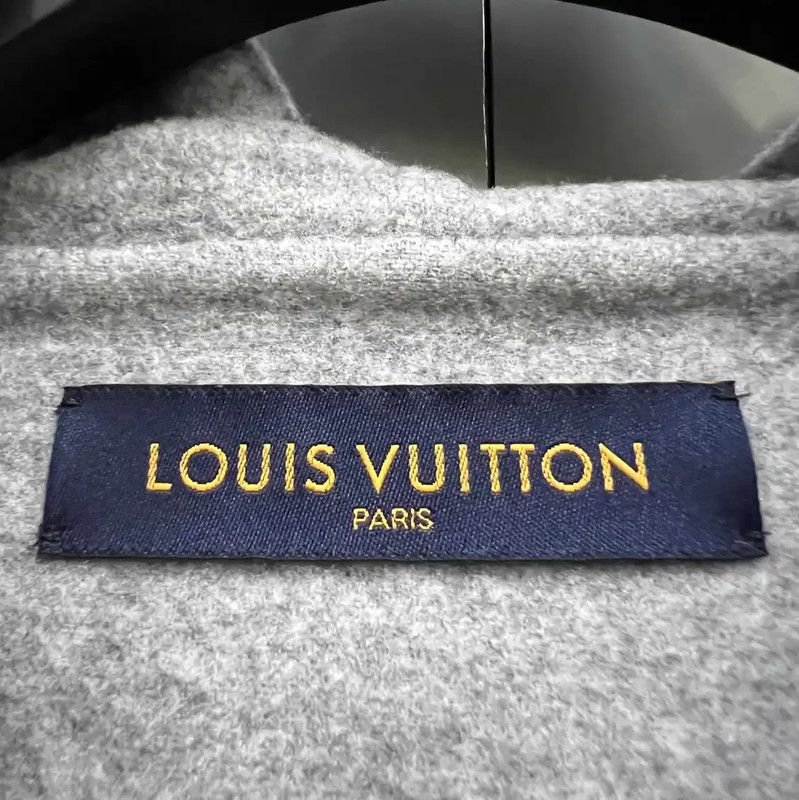 Louis Vuitton Louis Vuitton Gray Wool Logo Hoodie for Men 0089 Size US S / EU 44-46 / 1 - 2 Thumbnail