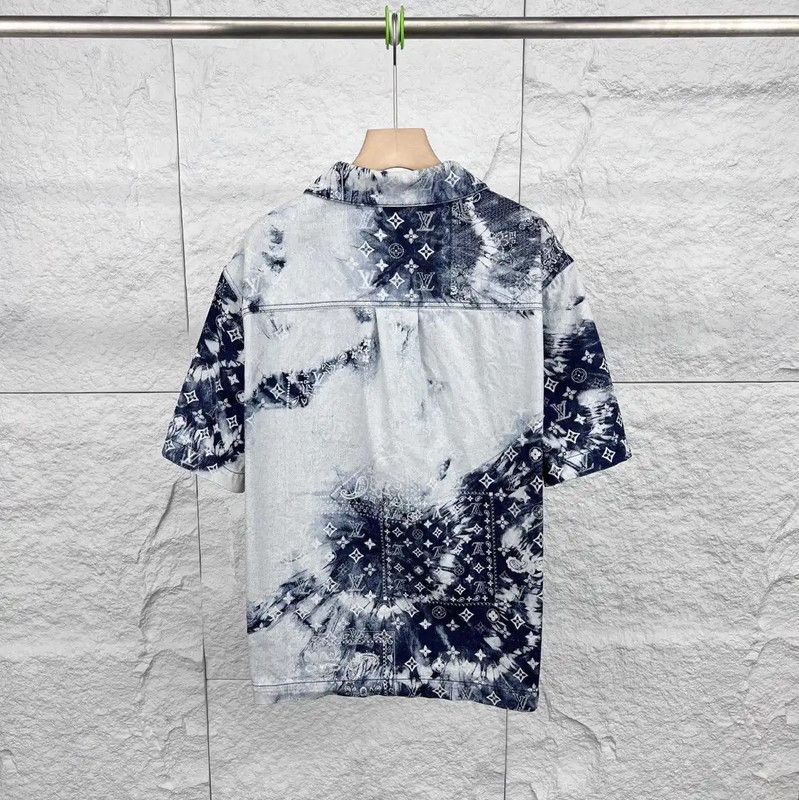 Louis Vuitton Louis Vuitton Men's Cotton Denim Shirt in Deep Blue 0089 Size US L / EU 52-54 / 3 - 2 Thumbnail