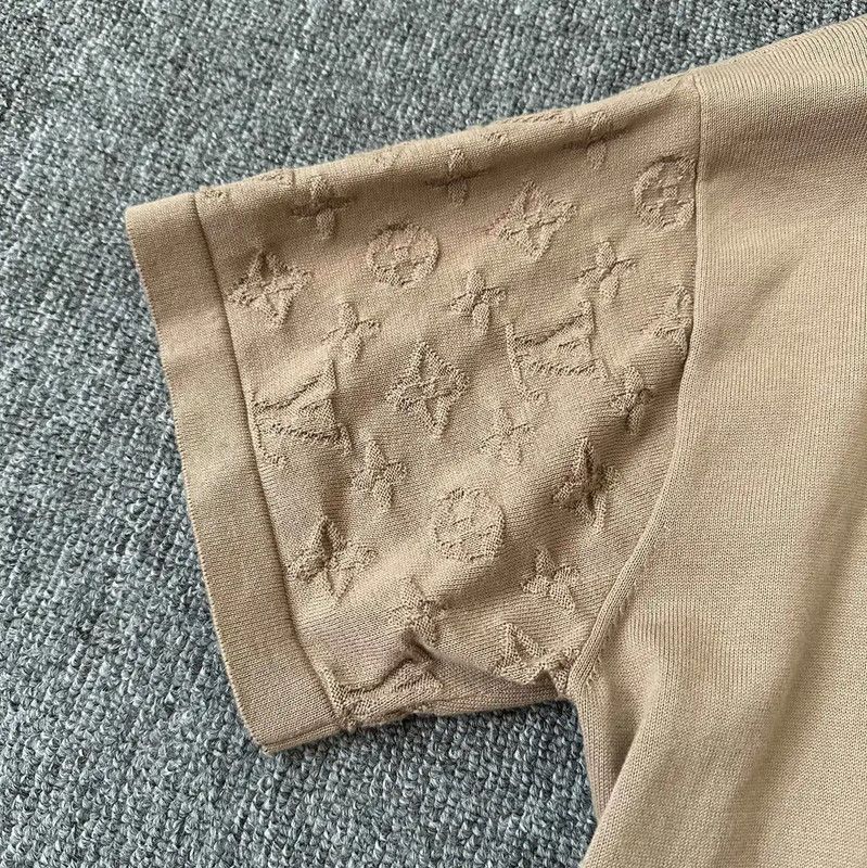 Louis Vuitton Louis Vuitton Casual Khaki Cotton Logo T-Shirt 0089 Size US S / EU 44-46 / 1 - 3 Thumbnail