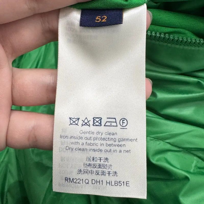 Louis Vuitton Louis Vuitton Green Silk Men's Puffer Jacket 0089 Size US XL / EU 56 / 4 - 4 Thumbnail