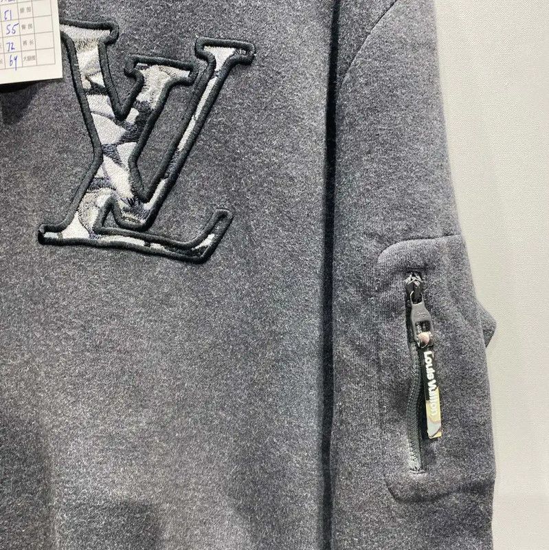 Louis Vuitton Louis Vuitton Gray Cotton Men's Sweatshirt 0089 Size US XL / EU 56 / 4 - 7 Thumbnail