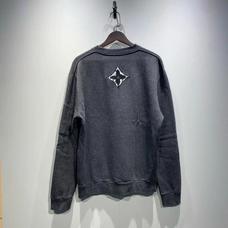 Louis Vuitton Louis Vuitton Gray Cotton Men's Sweatshirt 0089 Size US XL / EU 56 / 4 - 2 Thumbnail