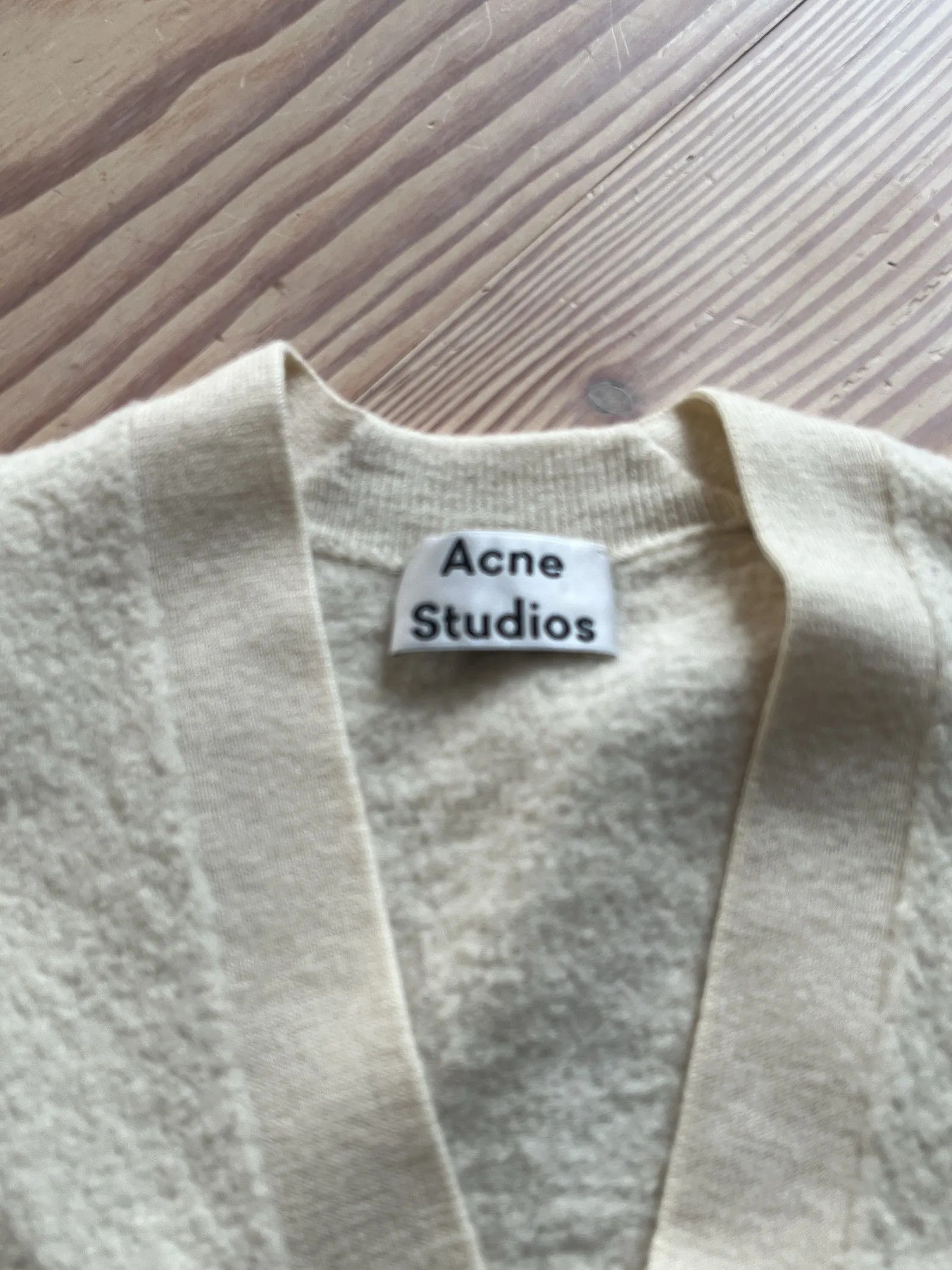 Acne Studios Acne Studios Cardigan Size XXS / US 00 / IT 34 - 2 Thumbnail
