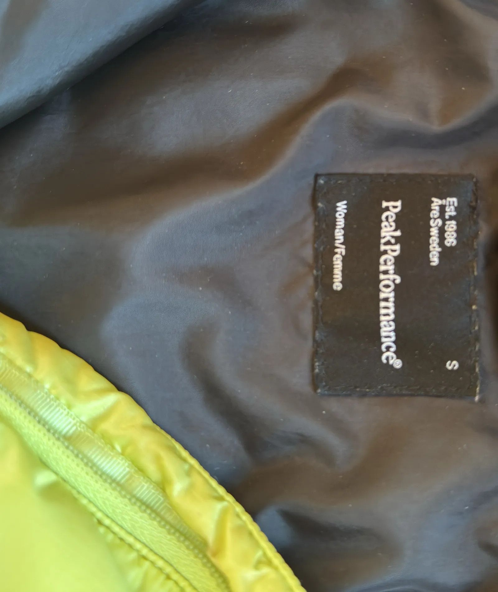 Peak Performance Peak Performance Est 1986 Åre Sweden Down Jacket Size S / US 4 / IT 40 - 2 Thumbnail