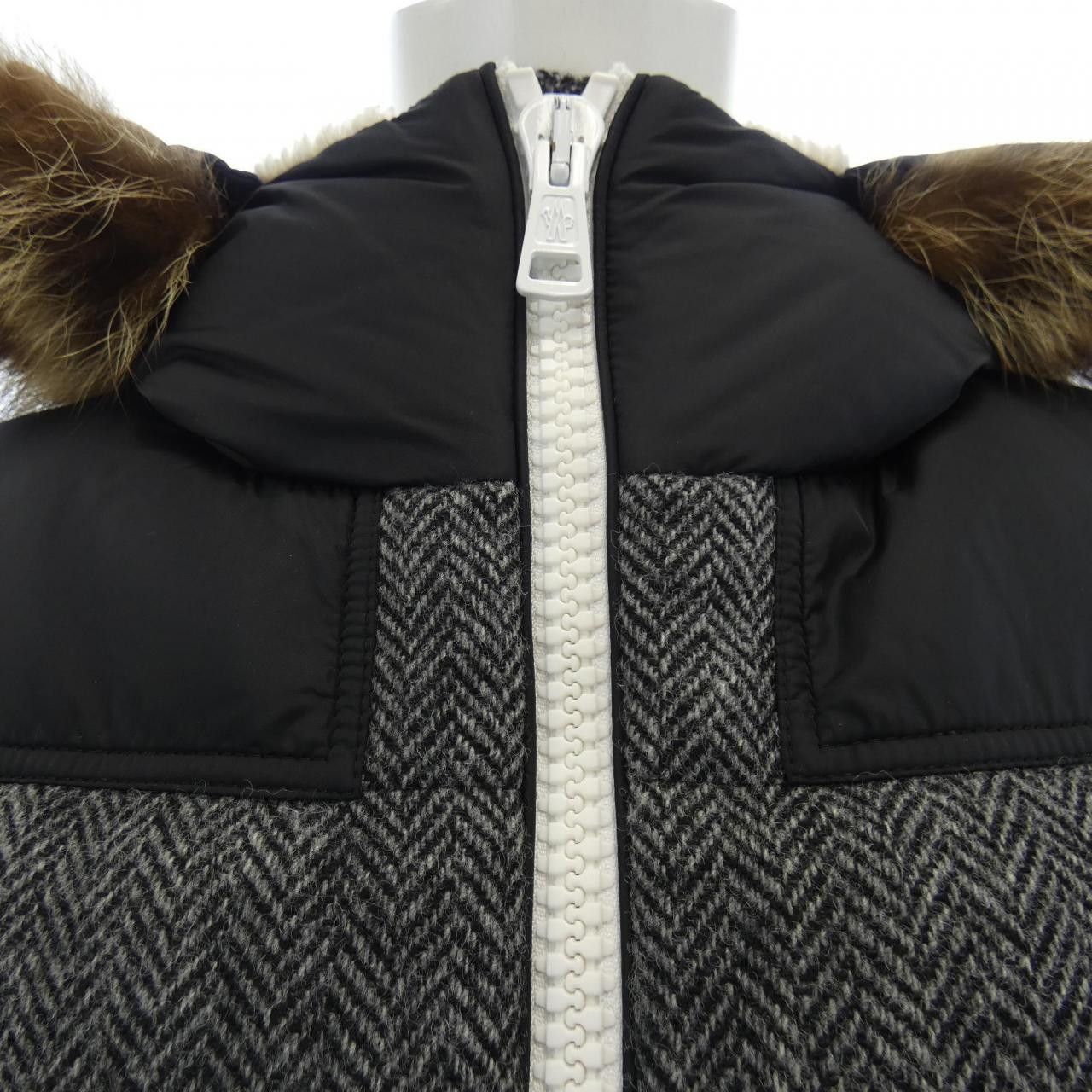 Moncler Moncler Moncler ROBERT Down Jacket Others Outerwear ROBERT DUTY FREE for USA Size ONE SIZE - 8 Thumbnail