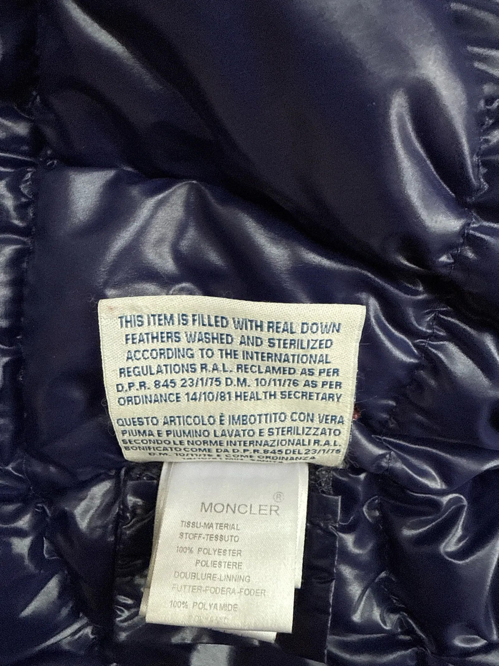 Moncler Moncler Poitiers 49345/17/54153 Down Jacket Size S / US 4 / IT 40 - 3 Thumbnail