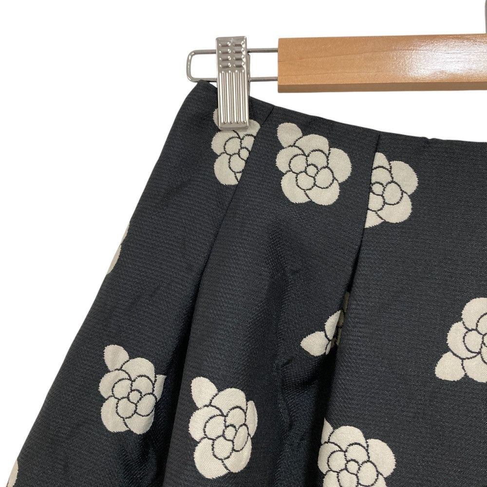 Other Other M'S GRACY Camellia Knee-Length Flare Skirt Others Skirts DUTY FREE for USA Size ONE SIZE - 3 Thumbnail