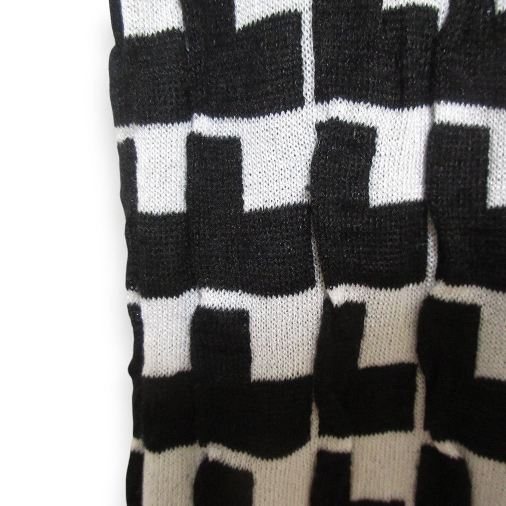 Other Other BLAMINK Silk Geometric Jacquard Sleeveless Knit Others Tops 7918-230-0086 DUTY FREE for USA Size ONE SIZE - 4 Thumbnail