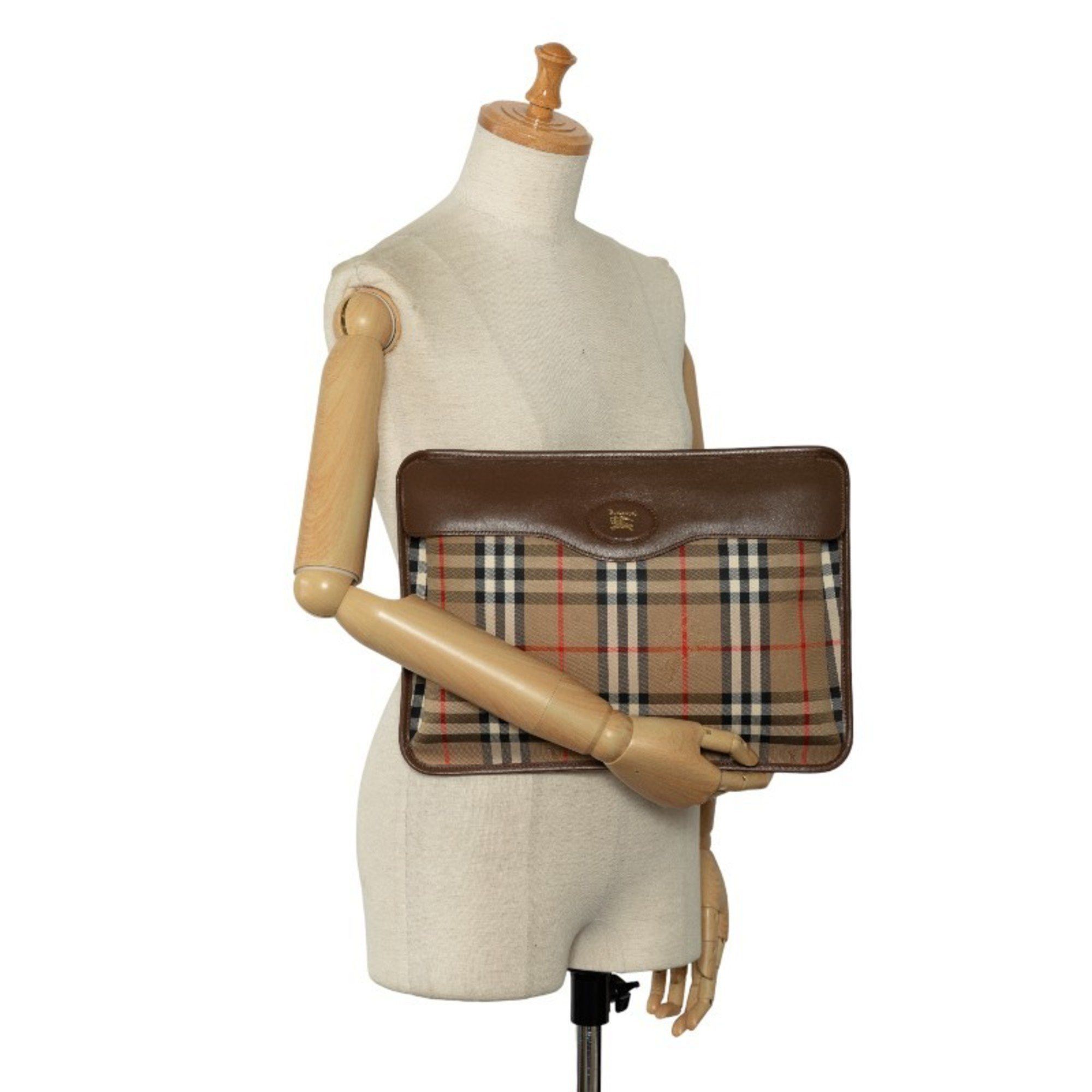 Burberry Burberry Nova Check Shadow Horse Clutch Bag in Beige and Brown Canvas Leather. Women's. Size ONE SIZE - 8 Thumbnail