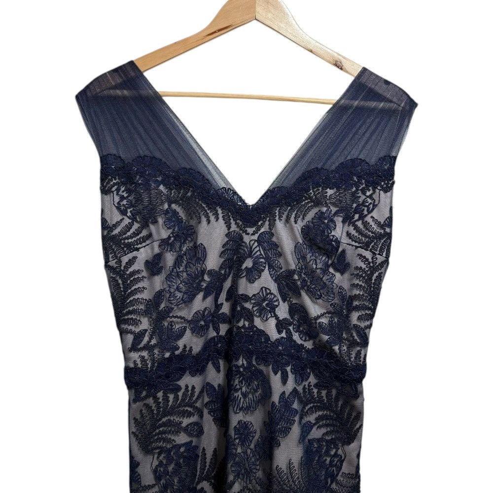 Other Other TADASHI SHOJI Stretch Lace Dress Others Dresses DUTY FREE for USA Size ONE SIZE - 3 Thumbnail