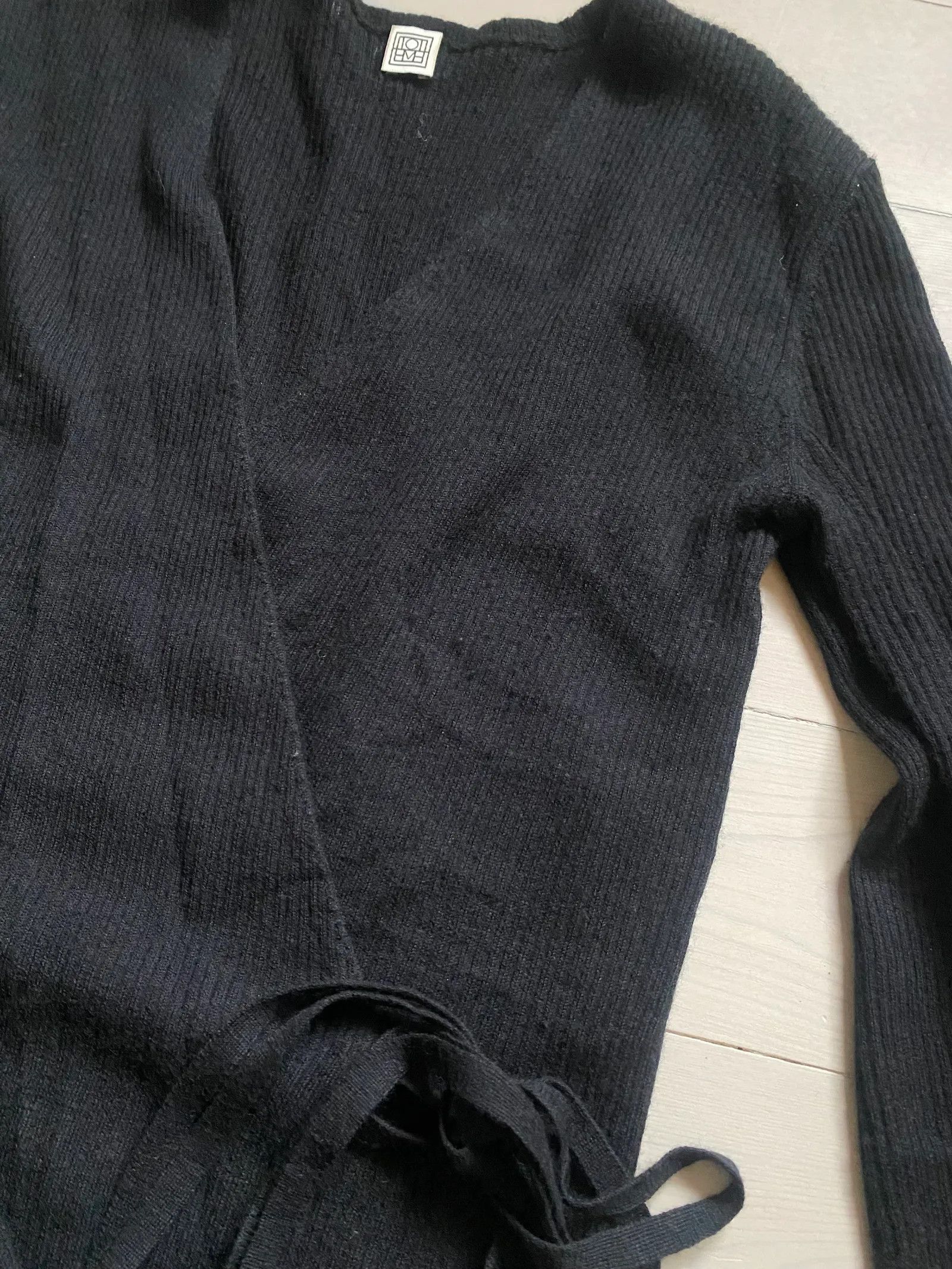 Toteme Toteme Cashmere wrap knit Sweater Size S / US 4 / IT 40 - 4 Thumbnail