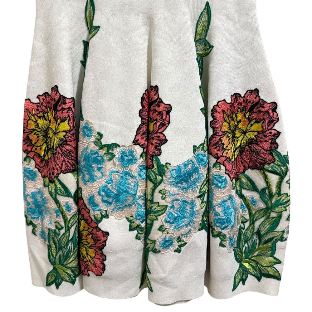 Other Other Blumarine Flower Embroidery Knit Dress Others Dresses DUTY FREE for USA Size ONE SIZE - 3 Thumbnail