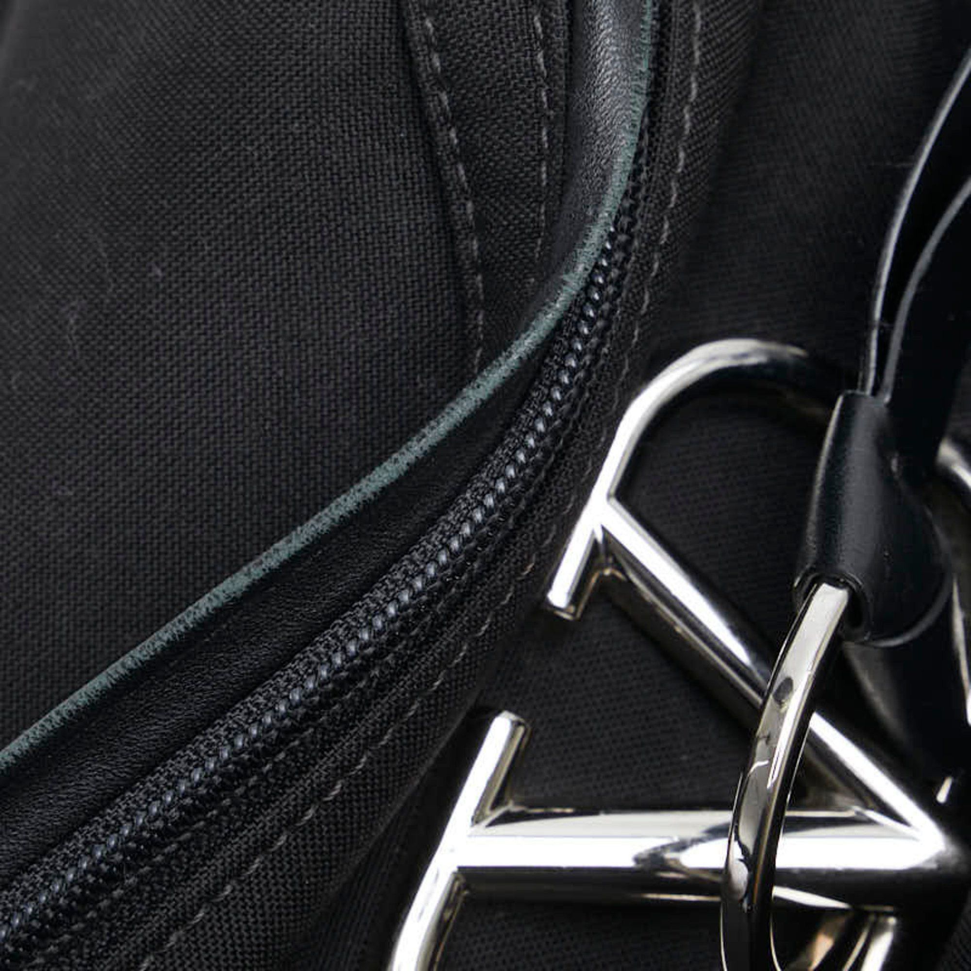 Valentino Valentino V Logo Body Bag/Belt Bag in Black Canvas and Leather for Women. Size ONE SIZE - 5 Thumbnail