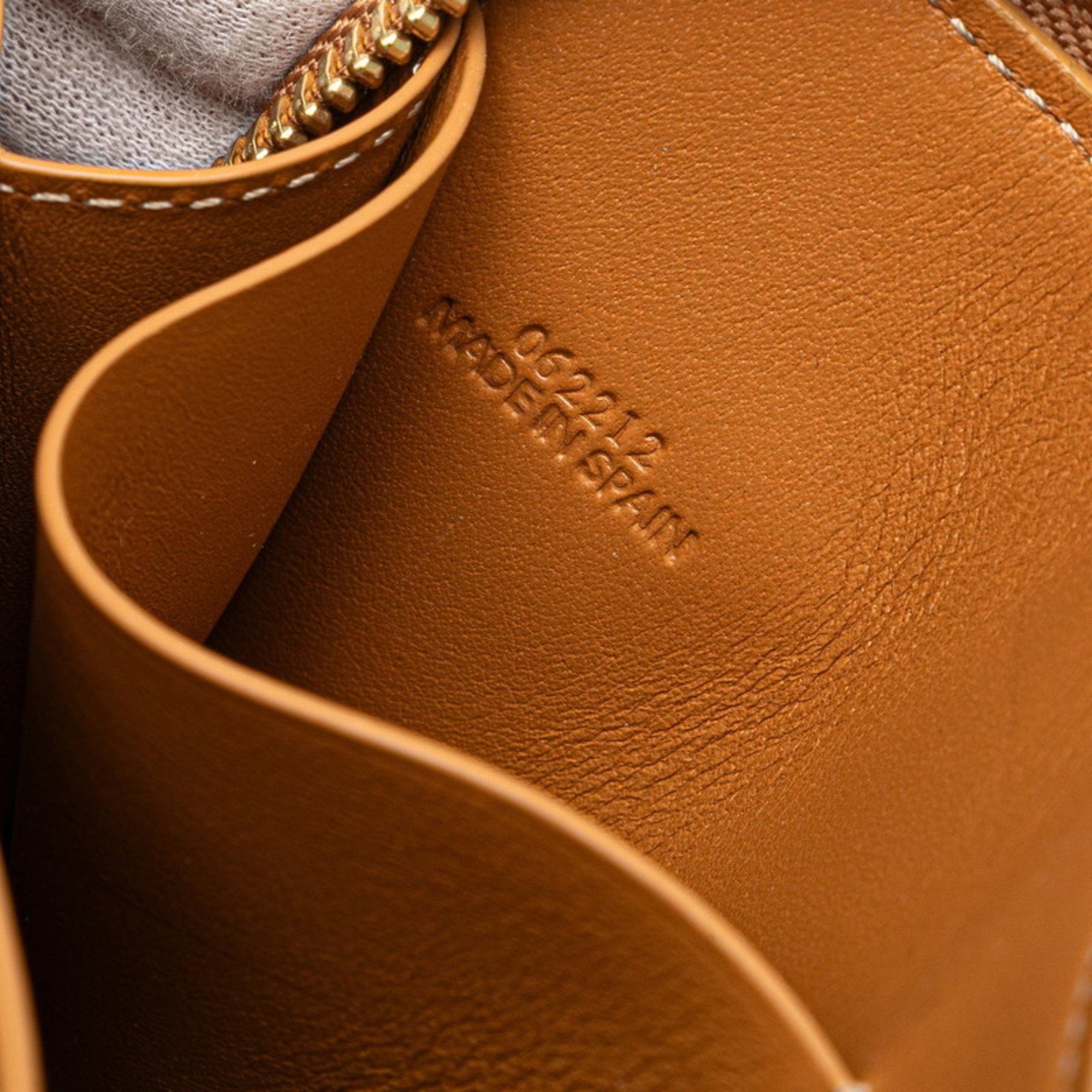 Loewe LOEWE Amazona Pouch, round zipper, long wallet, handbag, shoulder bag, 2-way, C039U10X01, brown nappa calf leather, women's Size ONE SIZE - 11 Thumbnail