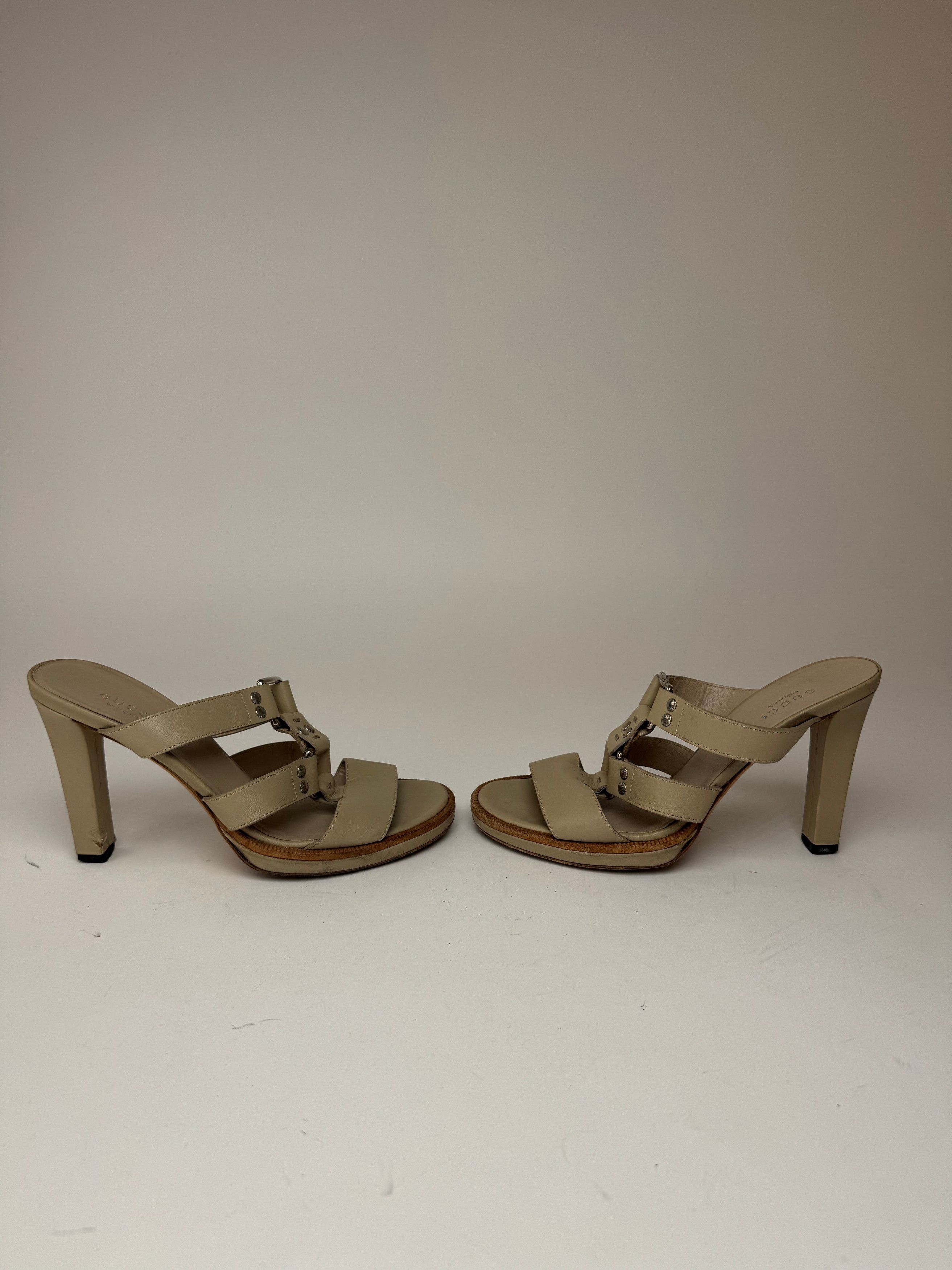 Gucci Vintage Leather Pumps Beige 37 Size US 6 / IT 36 - 9 Thumbnail