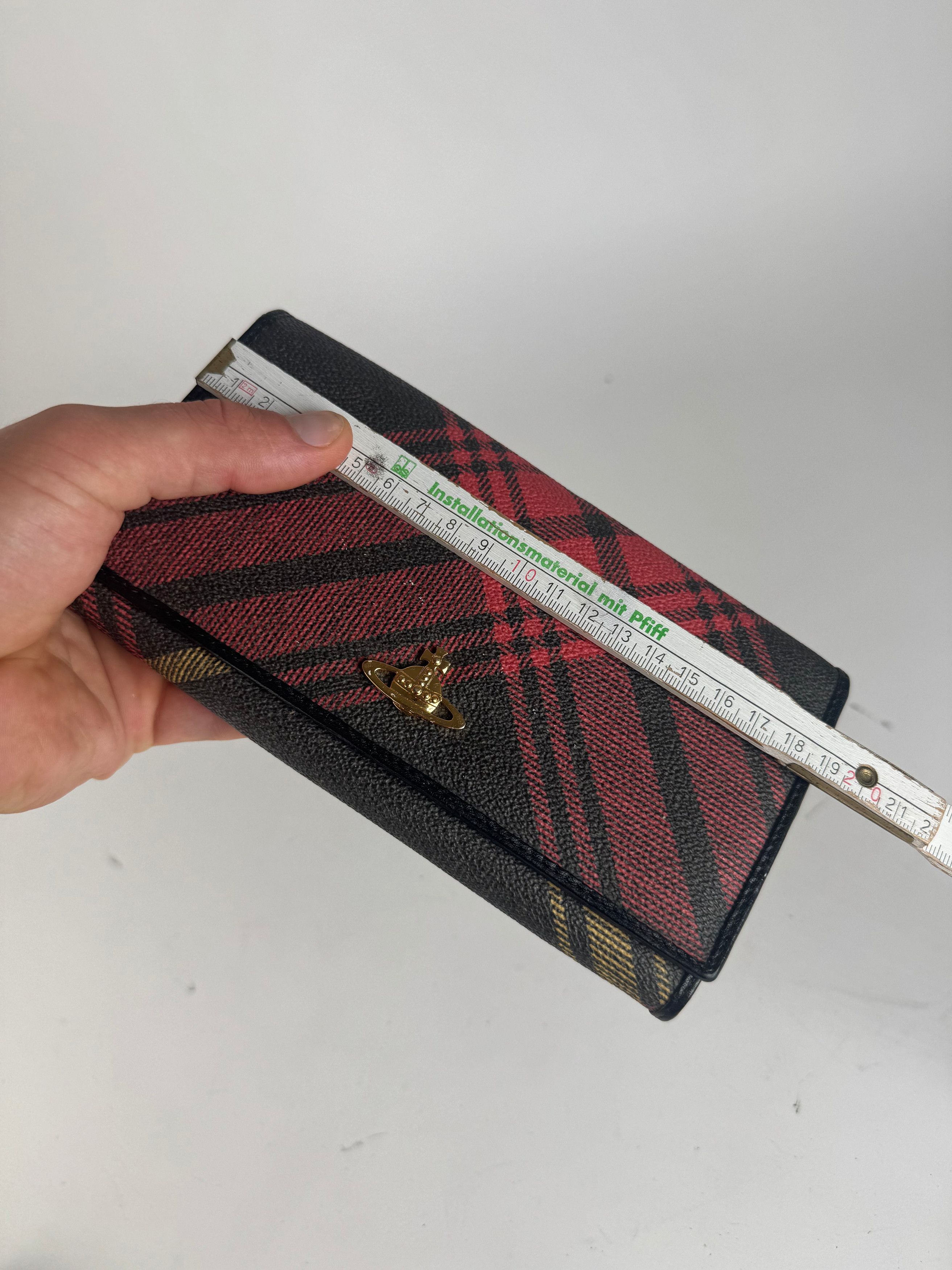 Vintage checked leather wallet black red