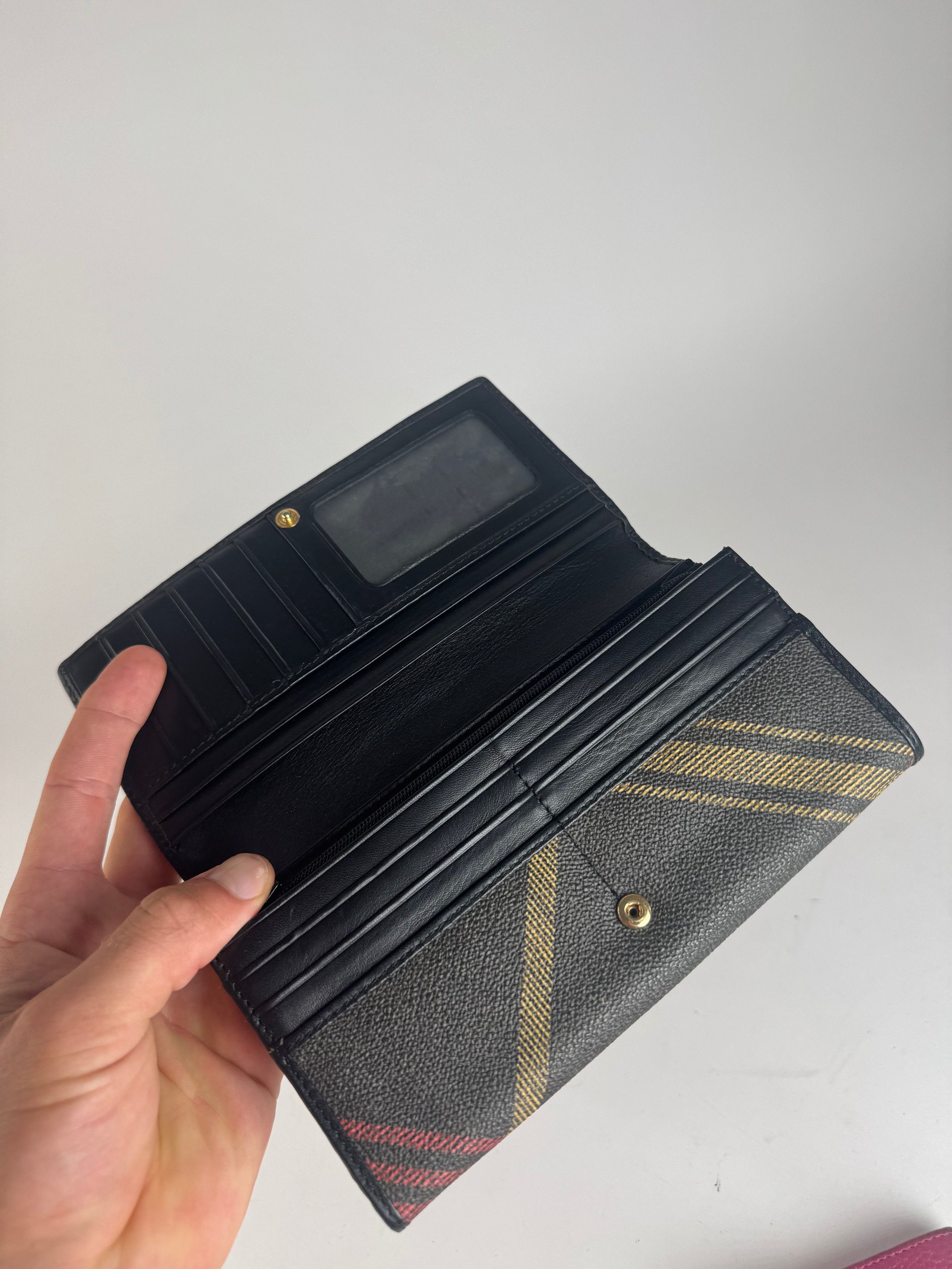 Vintage checked leather wallet black red