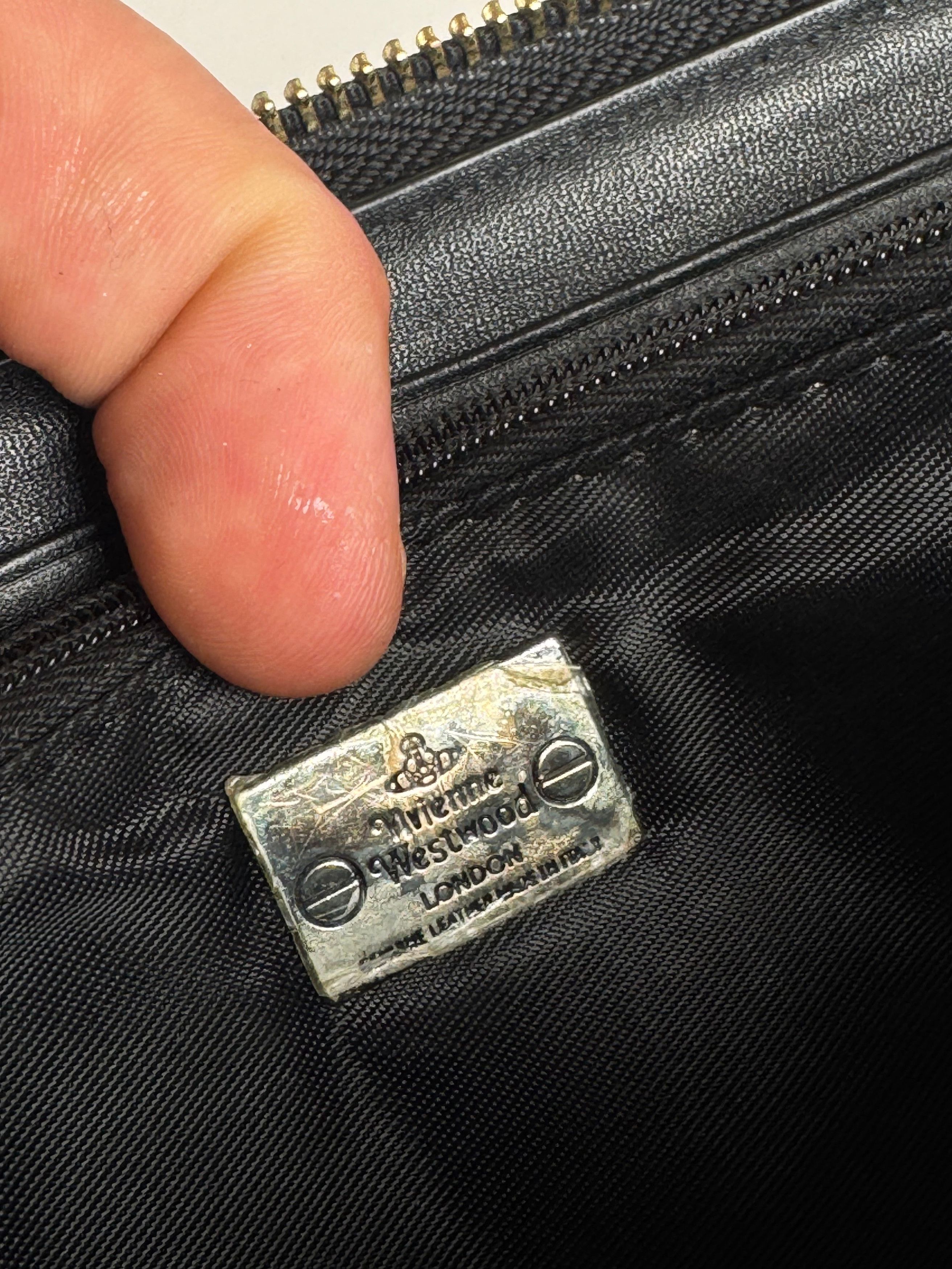 Vivienne Westwood Vintage Patent Leather monogram Wallet black Size ONE SIZE - 8 Thumbnail