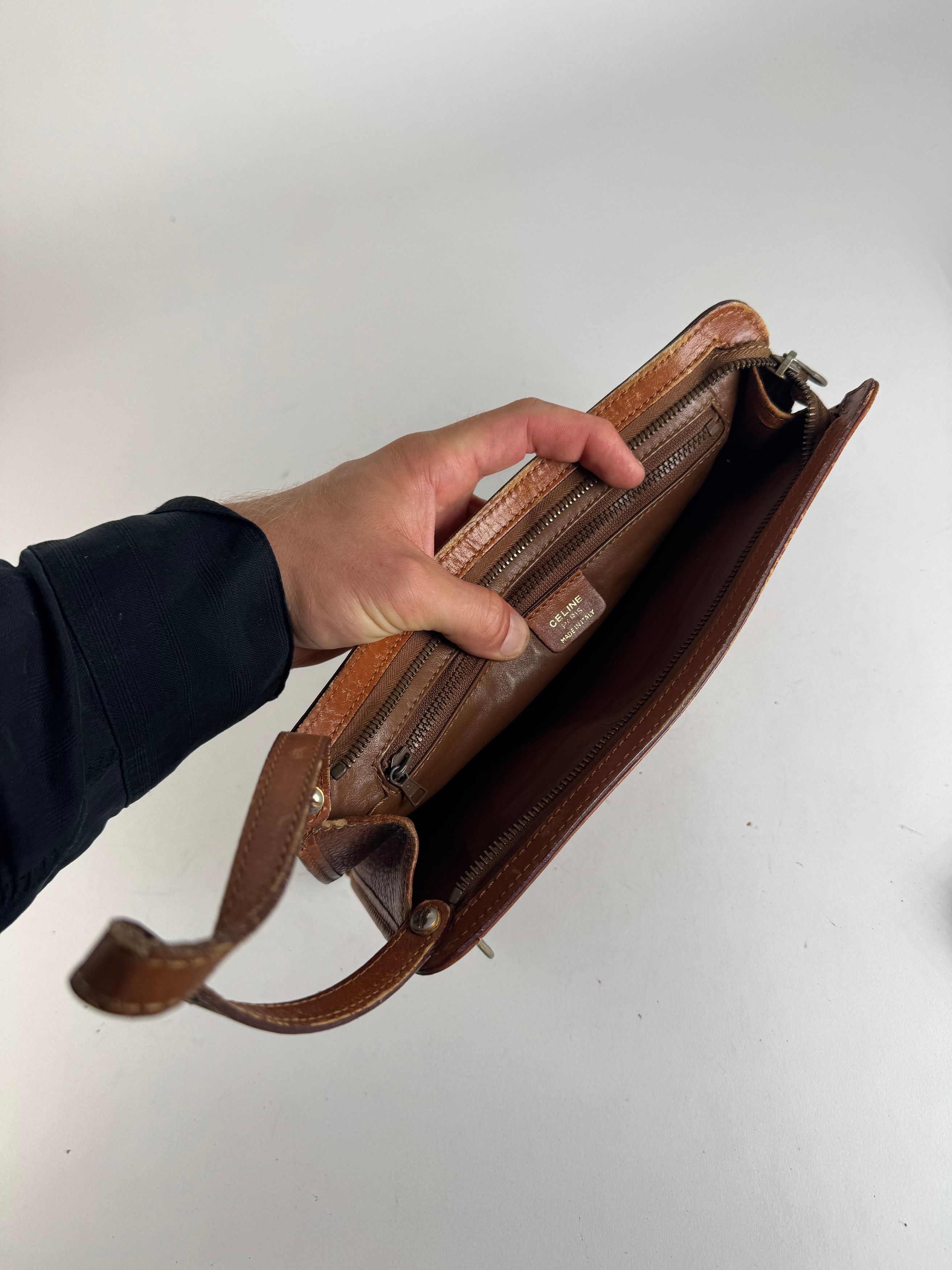 Celine Vintage Paris Leather Clutch Brown Size ONE SIZE - 3 Thumbnail
