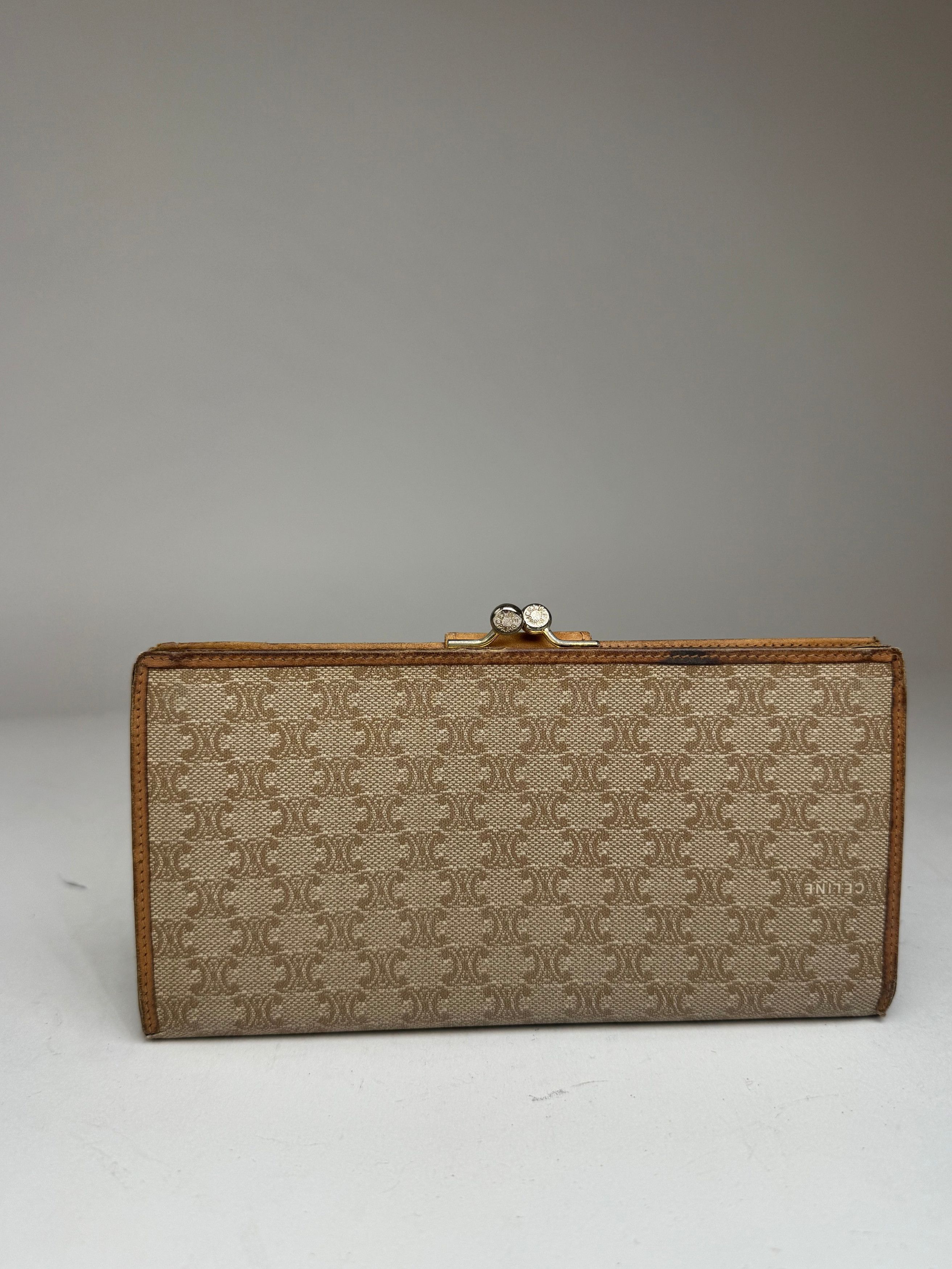 Celine Vintage Paris Triomphe Leather Wallet beige Size ONE SIZE - 4 Thumbnail