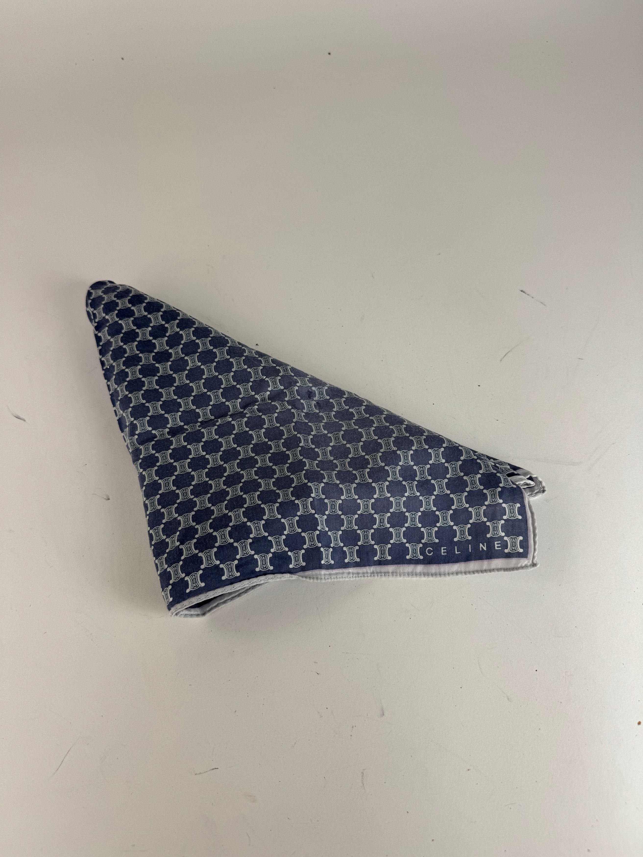 Celine Vintage Paris Triumphe monogram scarf navy white Size ONE SIZE - 8 Thumbnail