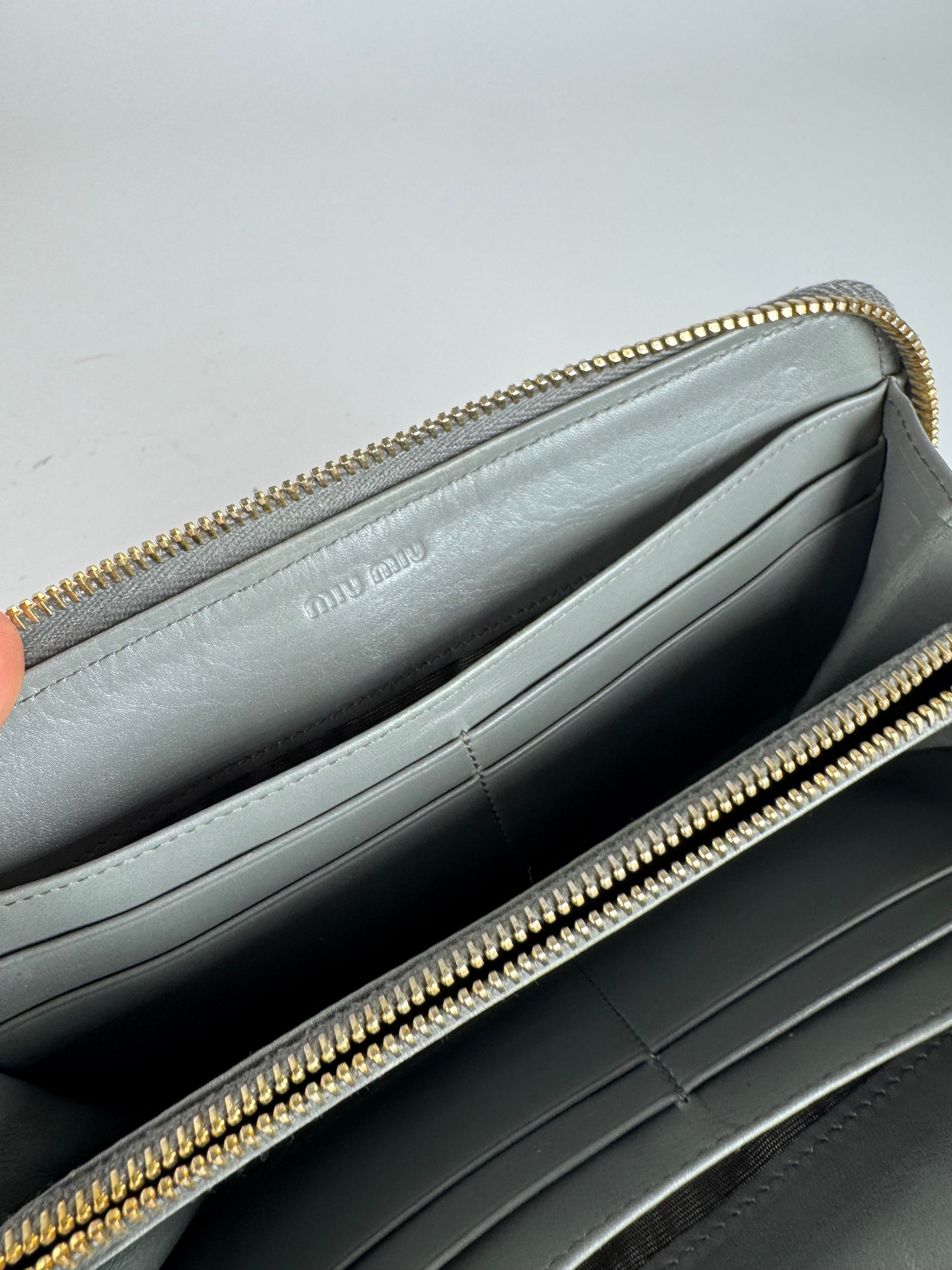 Miu Miu Vintage Leather Wallet white Brown Size ONE SIZE - 6 Thumbnail