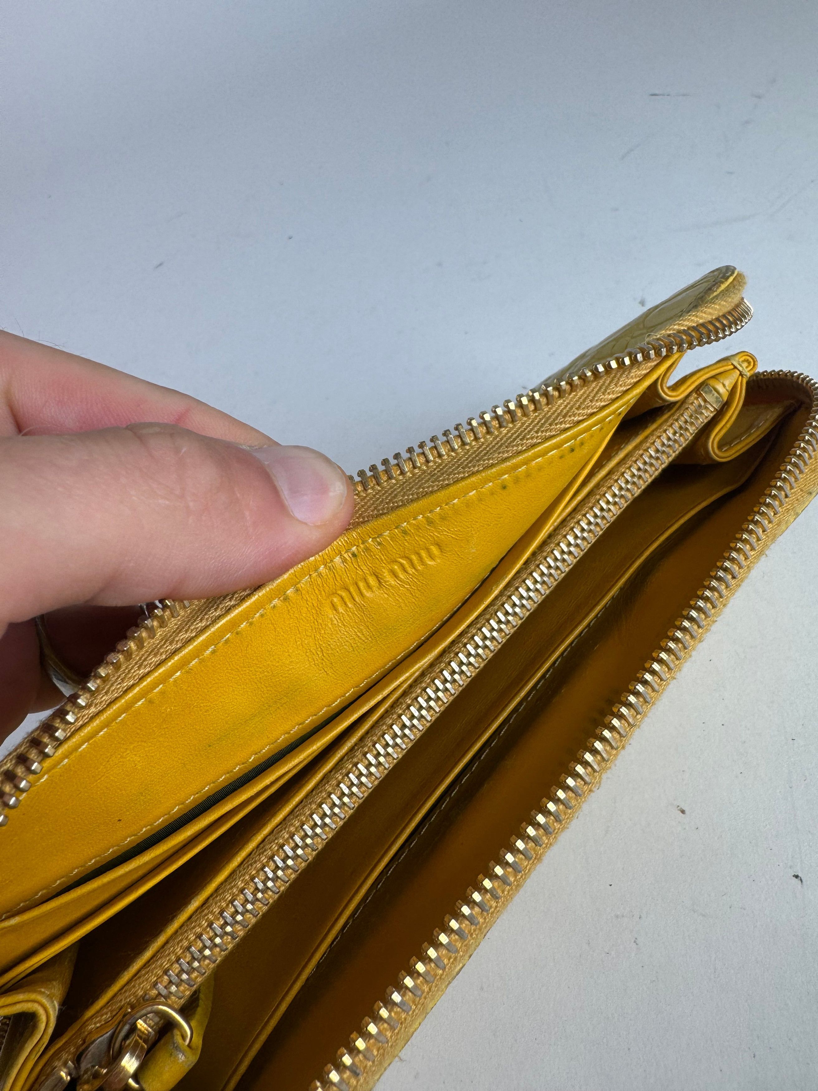 Miu Miu Vintage Leather Wallet Yellow Size ONE SIZE - 5 Thumbnail