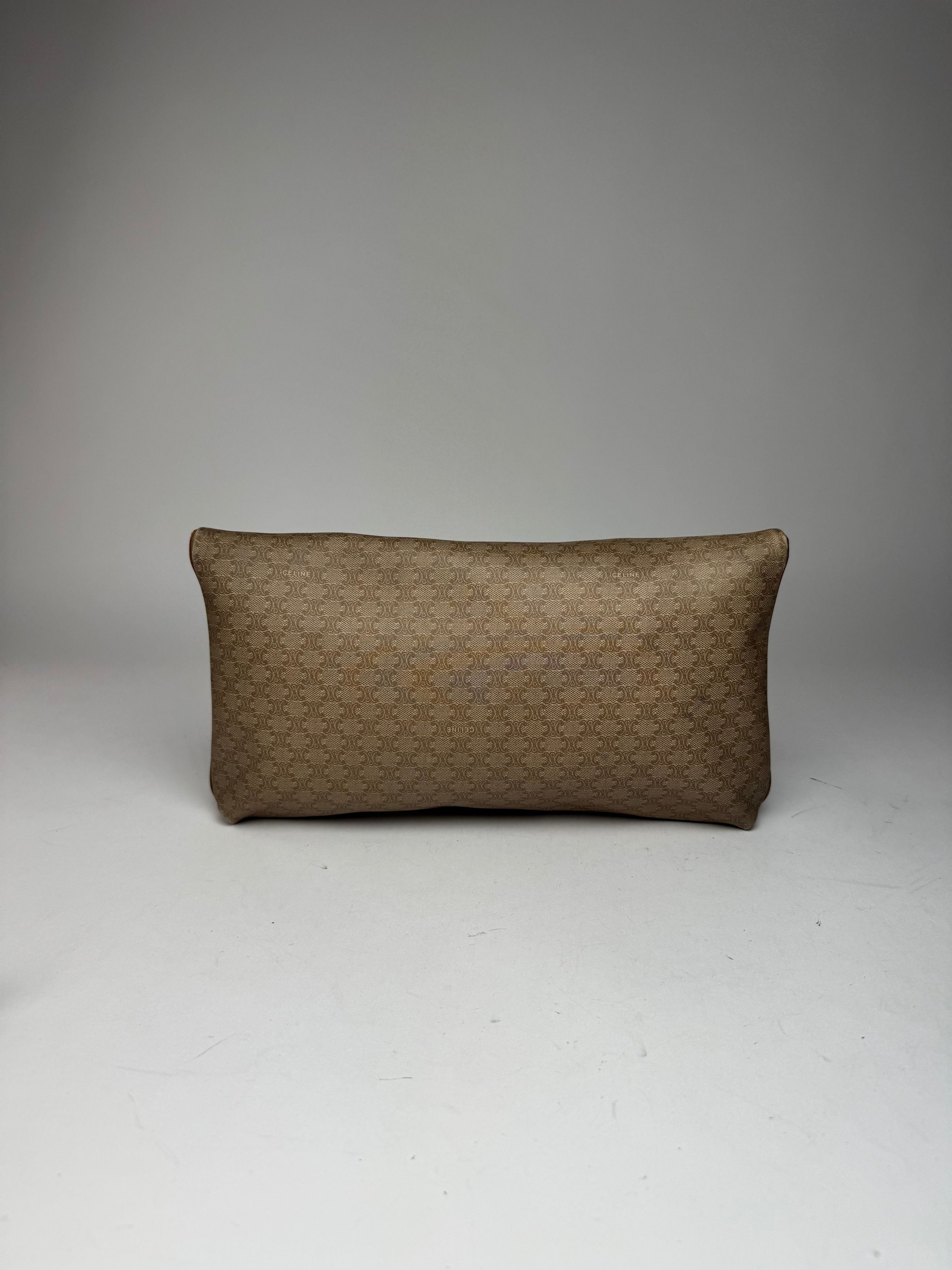 Celine Vintage Paris Monogram Leather Clutch Beige Brown Size ONE SIZE - 2 Thumbnail