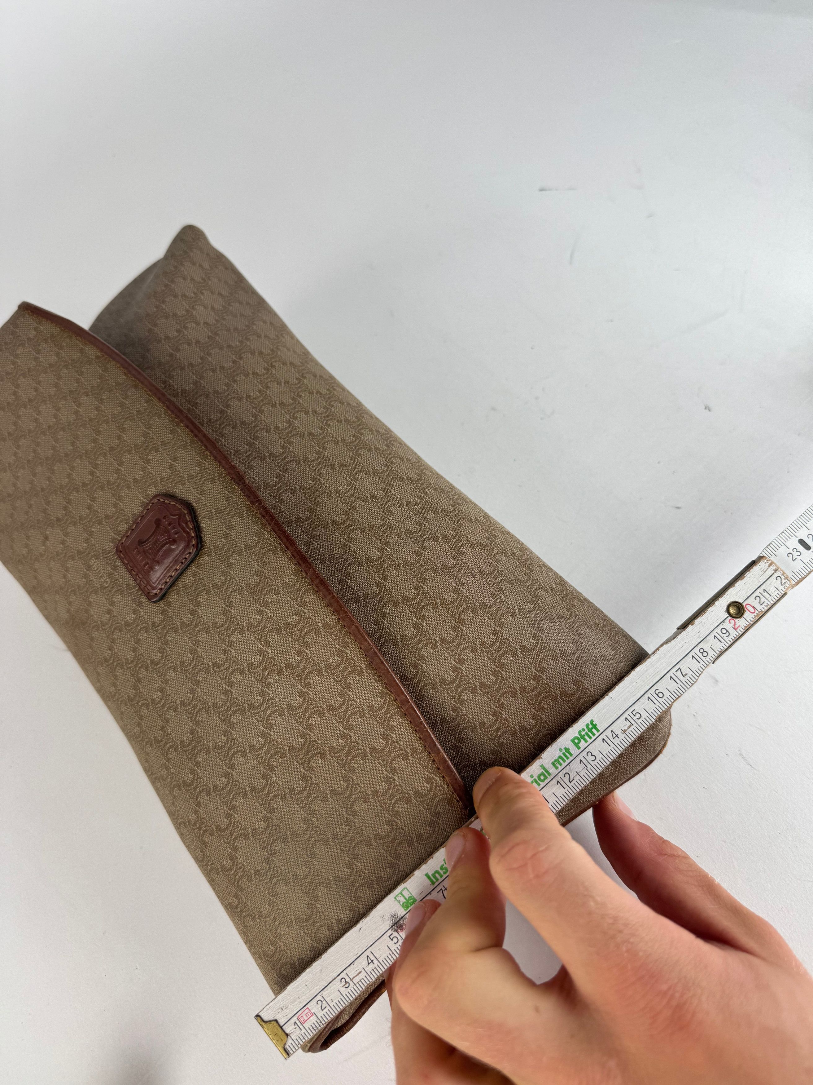 Celine Vintage Paris Monogram Leather Clutch Beige Brown Size ONE SIZE - 12 Thumbnail