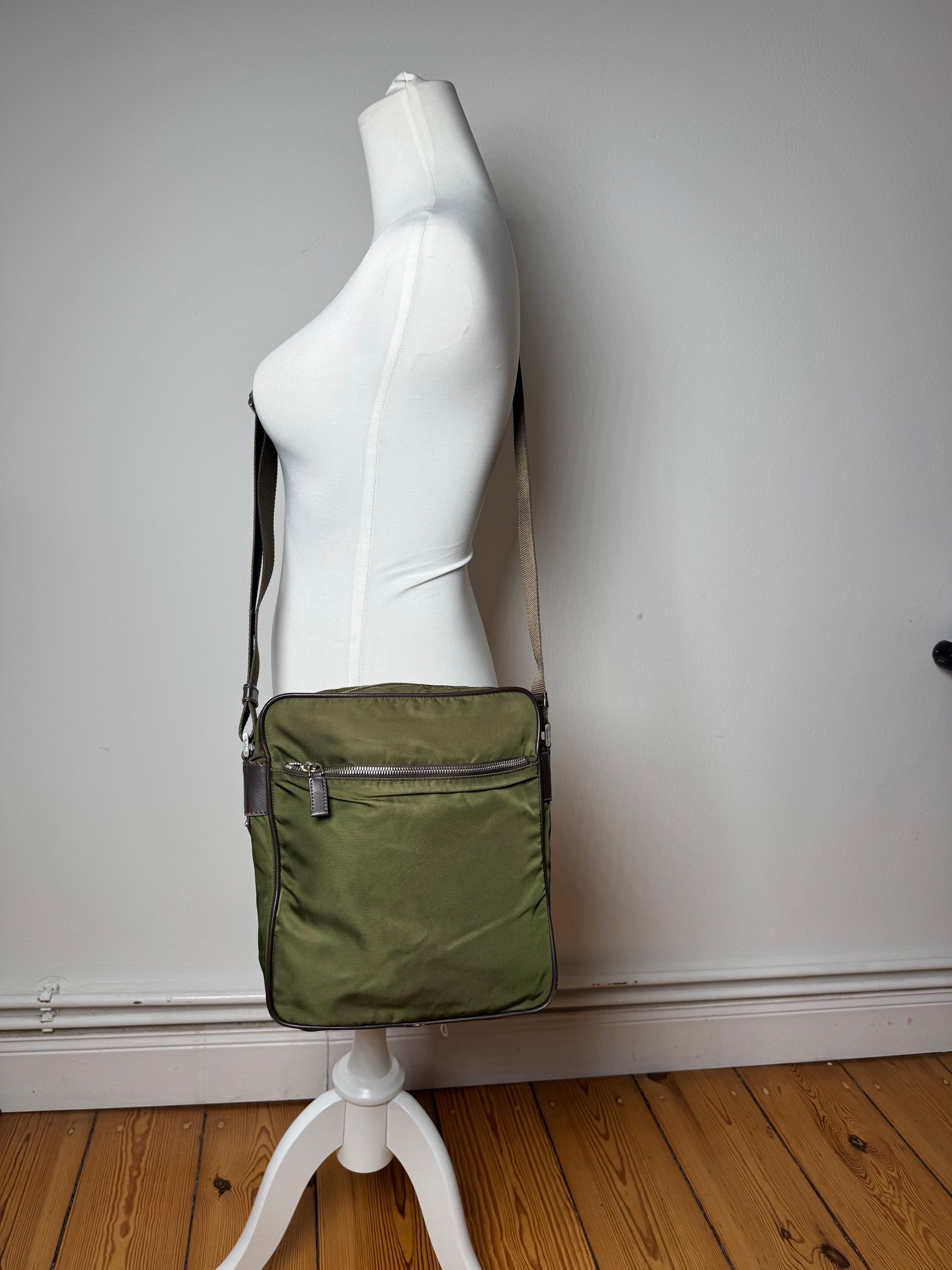 Prada Vintage 2Way Polyester Triangle bag green brown Size ONE SIZE - 14 Thumbnail