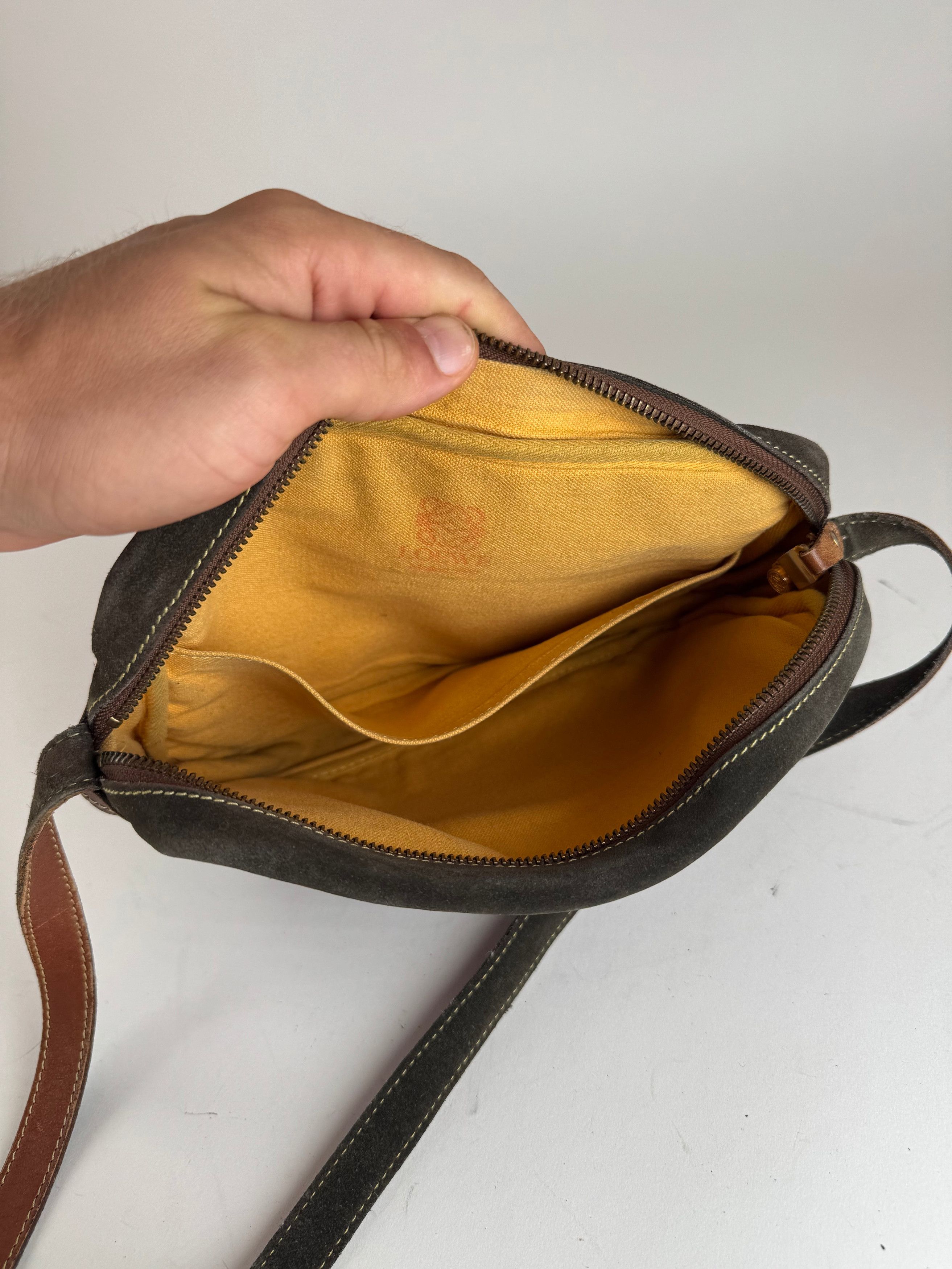 Loewe Vintage Madrid Suede Leather bag Red Green Size ONE SIZE - 3 Thumbnail