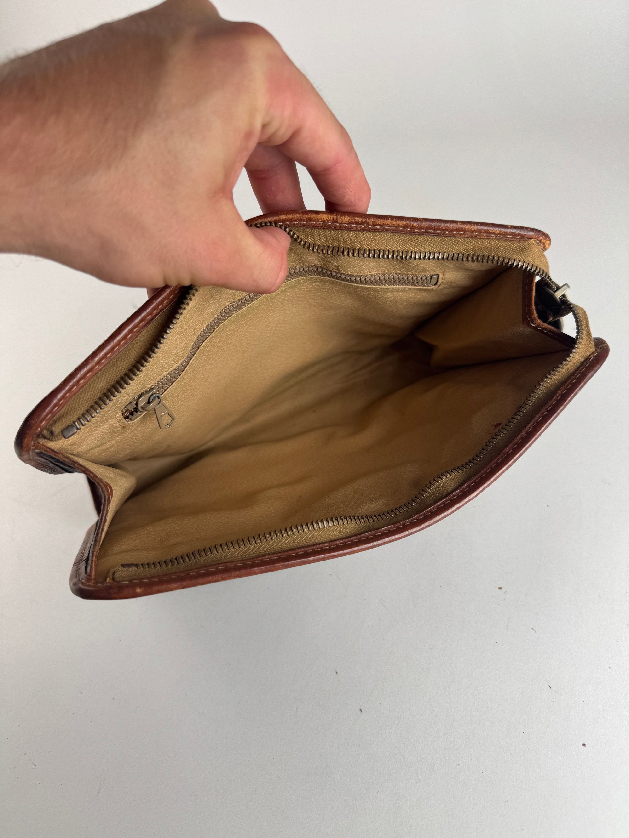 Celine Vintage Paris Leather Clutch Brown Size ONE SIZE - 4 Thumbnail