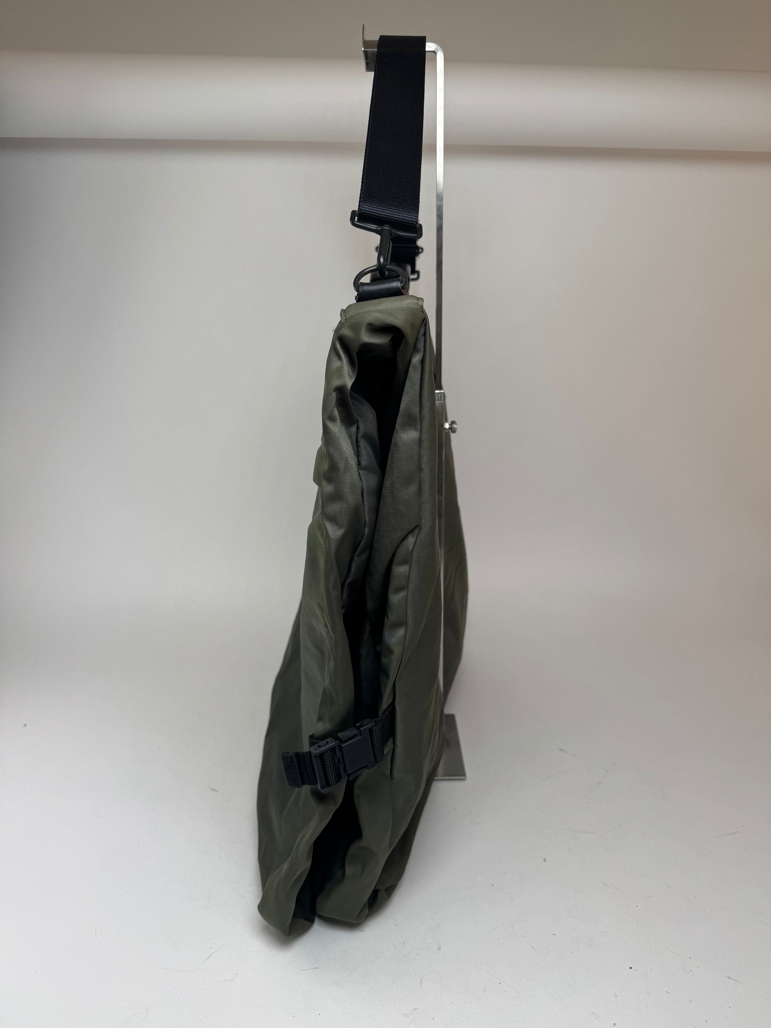 Issey Miyake Vintage Canvas Polyester Travel 2 Way Bag Grey Size ONE SIZE - 9 Thumbnail