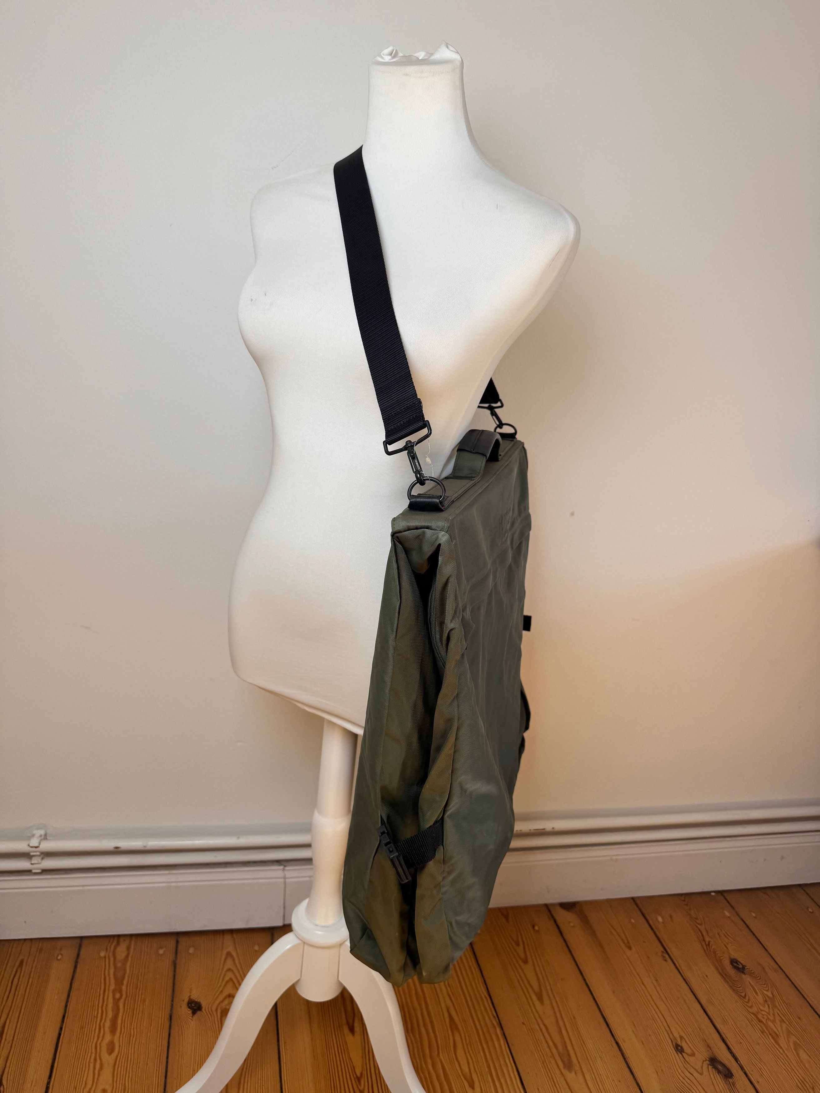 Issey Miyake Vintage Canvas Polyester Travel 2 Way Bag Grey Size ONE SIZE - 10 Thumbnail