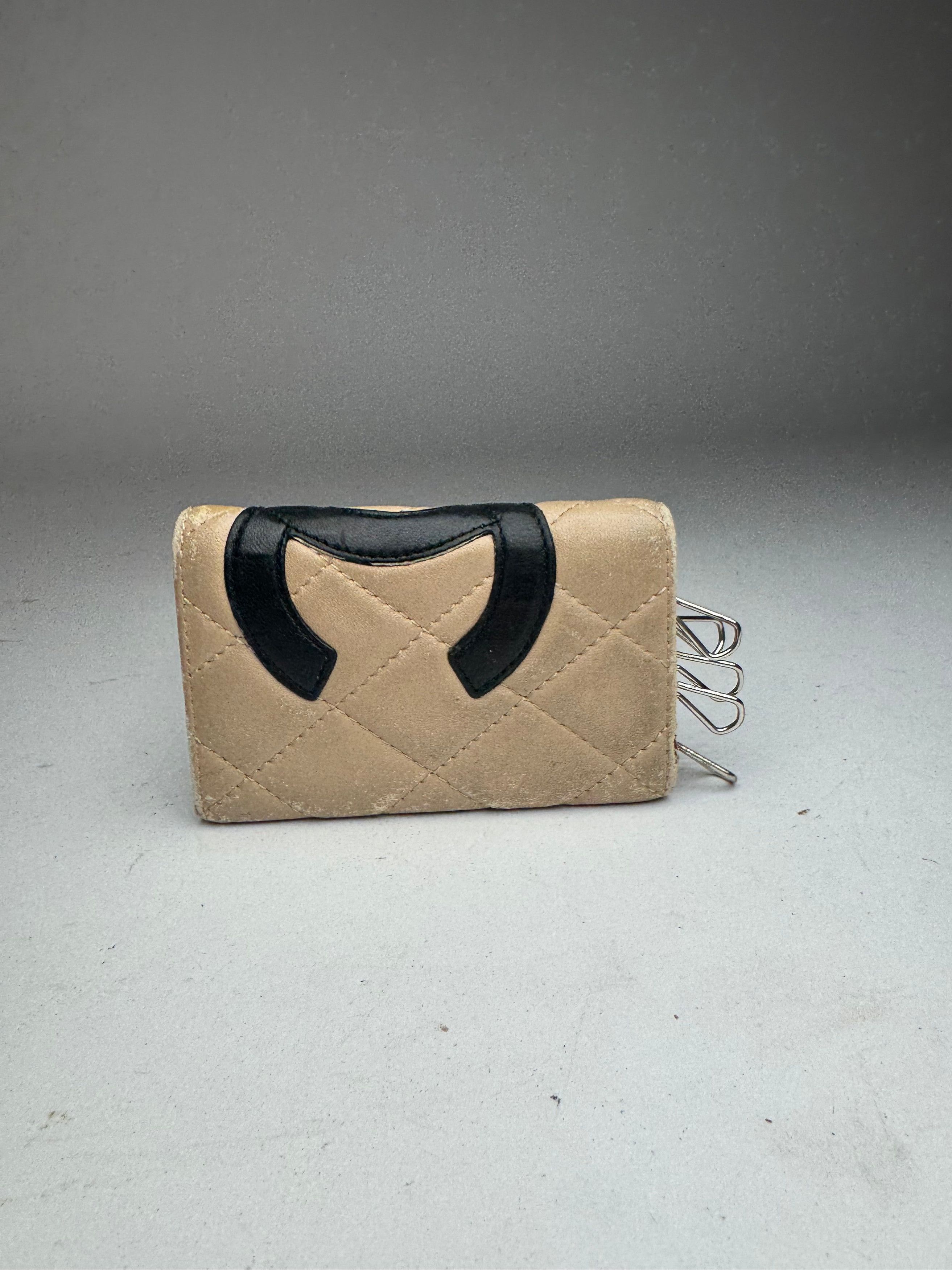 Chanel Vintage Leather Key Holder Beige black Size ONE SIZE - 13 Thumbnail