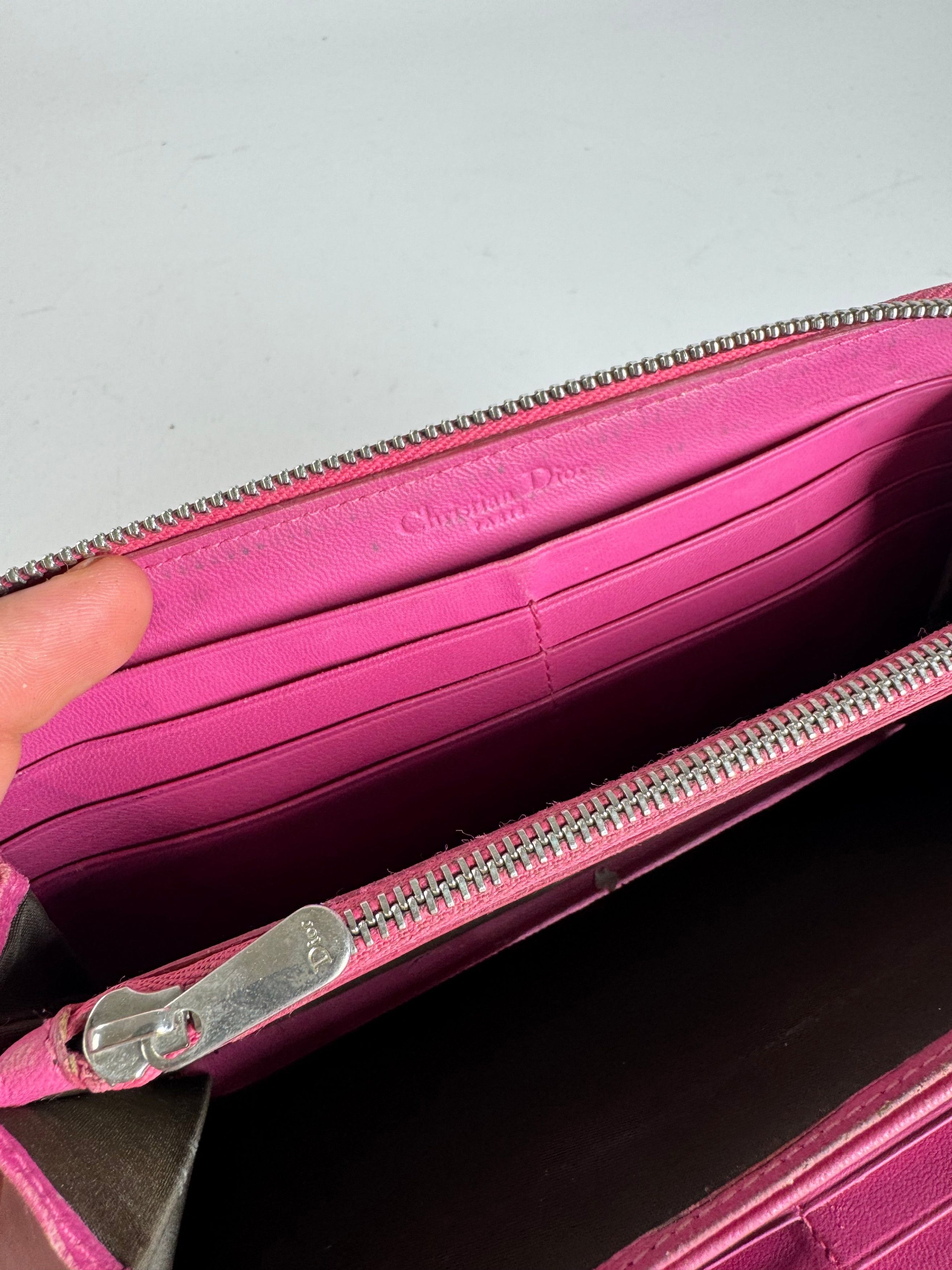 Dior Vintage Patent Leather Monogram Zippy Wallet Red Size ONE SIZE - 5 Thumbnail