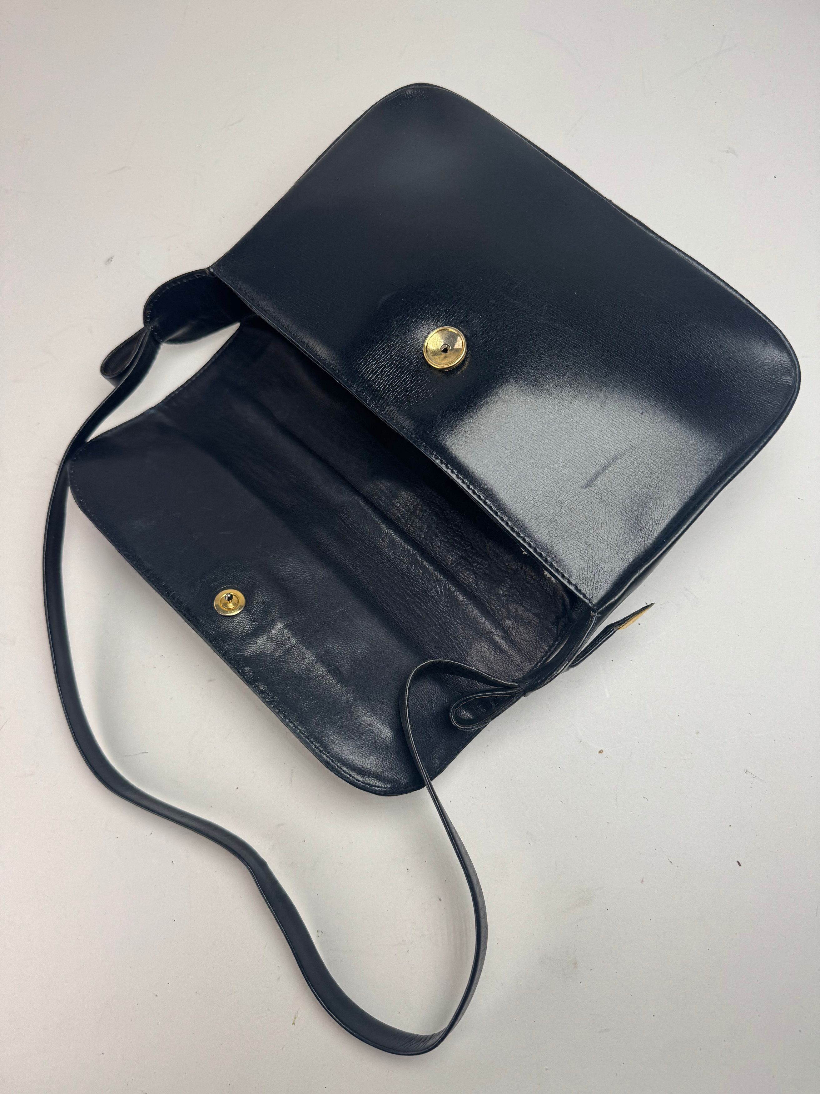 Givenchy Vintage Leather Bag Navy Size ONE SIZE - 8 Thumbnail